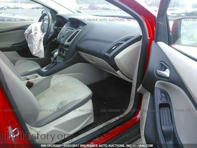 2014 Ford Focus - VIN: 1FADP3K28EL189375 - Photo 5
