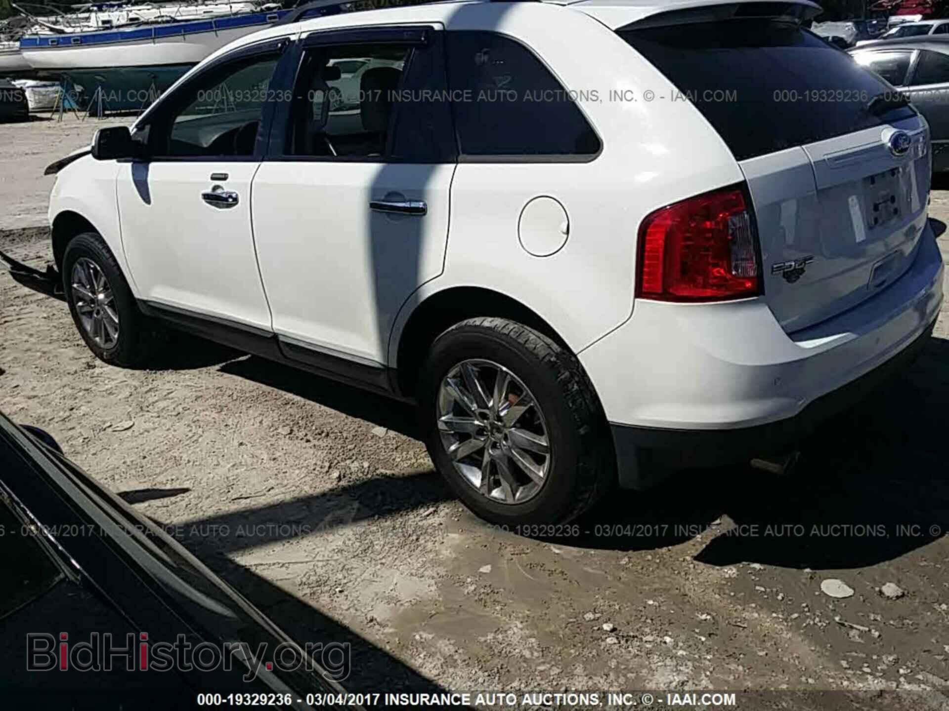 2011 Ford Edge - VIN: 2FMDK3JC3BBB06297 - Photo 3