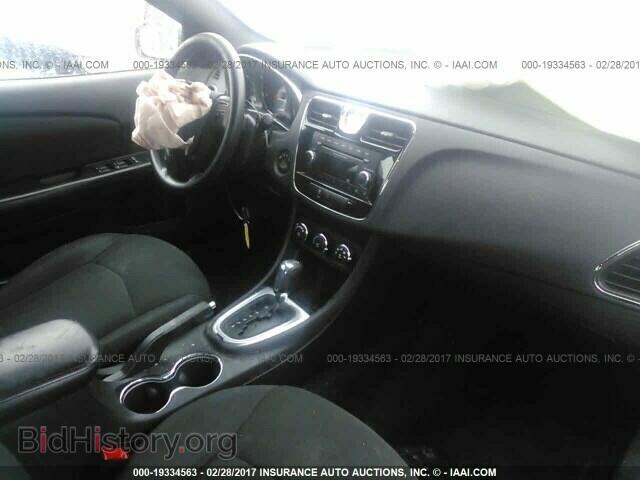 2012 Chrysler 200 - VIN: 1C3CCBAB0CN105746 - Фото 5