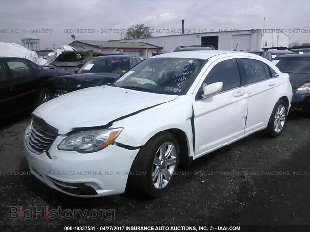 2012 Chrysler 200 - VIN: 1C3CCBBB3CN241593 - Photo 2