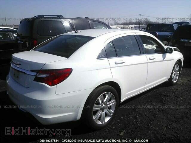 2012 Chrysler 200 - VIN: 1C3CCBBB3CN241593 - Photo 4