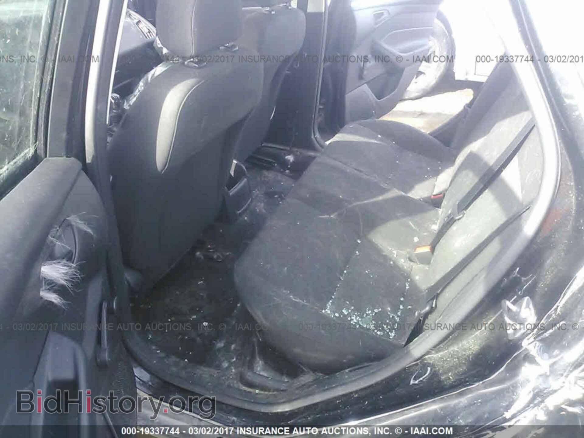 2015 Ford Focus - VIN: 1FADP3E21FL257156 - Photo 8