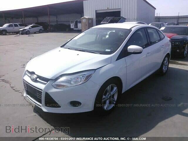 2014 Ford Focus - VIN: 1FADP3F23EL209820 - Photo 2