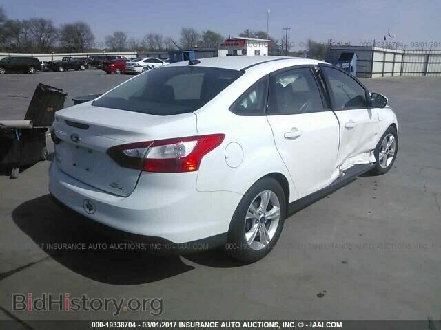 2014 Ford Focus - VIN: 1FADP3F23EL209820 - Photo 4