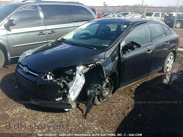 2012 Ford Focus - VIN: 1FAHP3E23CL297719 - Photo 2