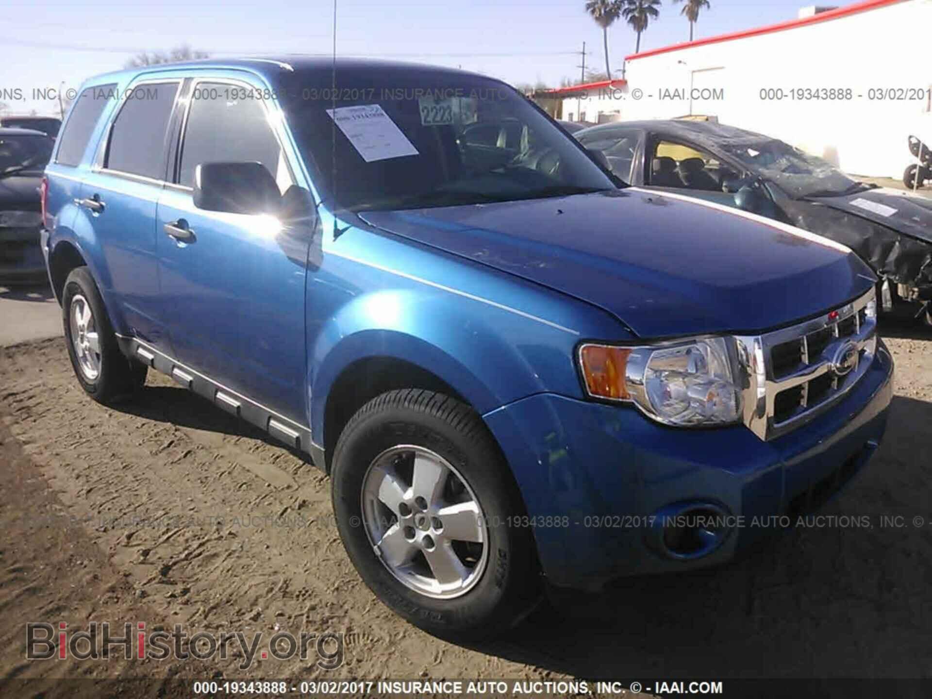 Photo 1FMCU0C75CKB18348 - Ford Escape 2012
