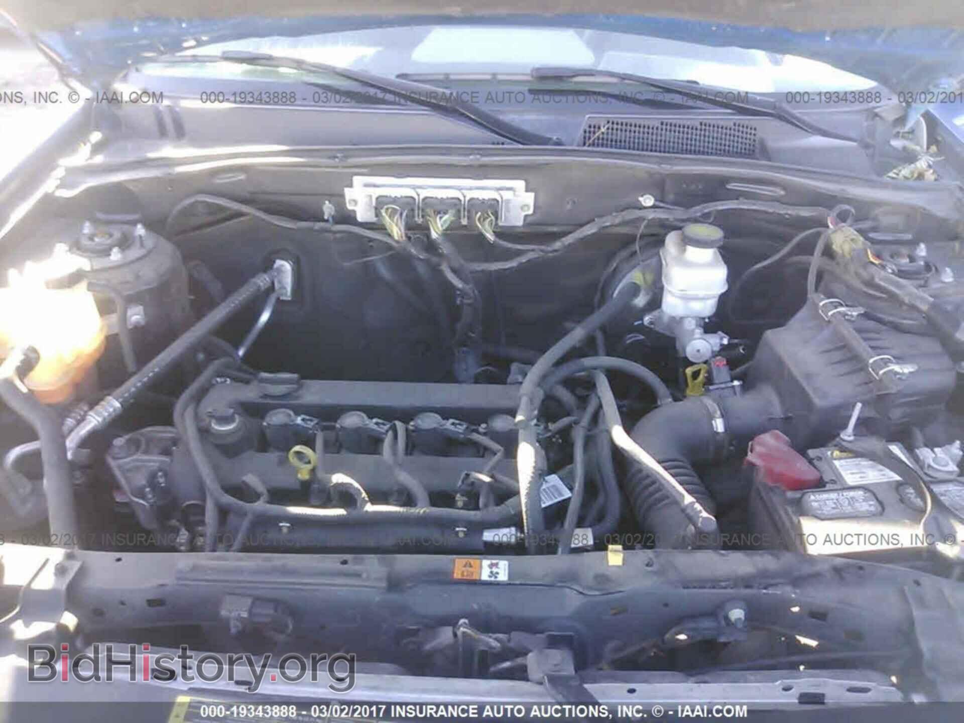 2012 Ford Escape - VIN: 1FMCU0C75CKB18348 - Photo 10