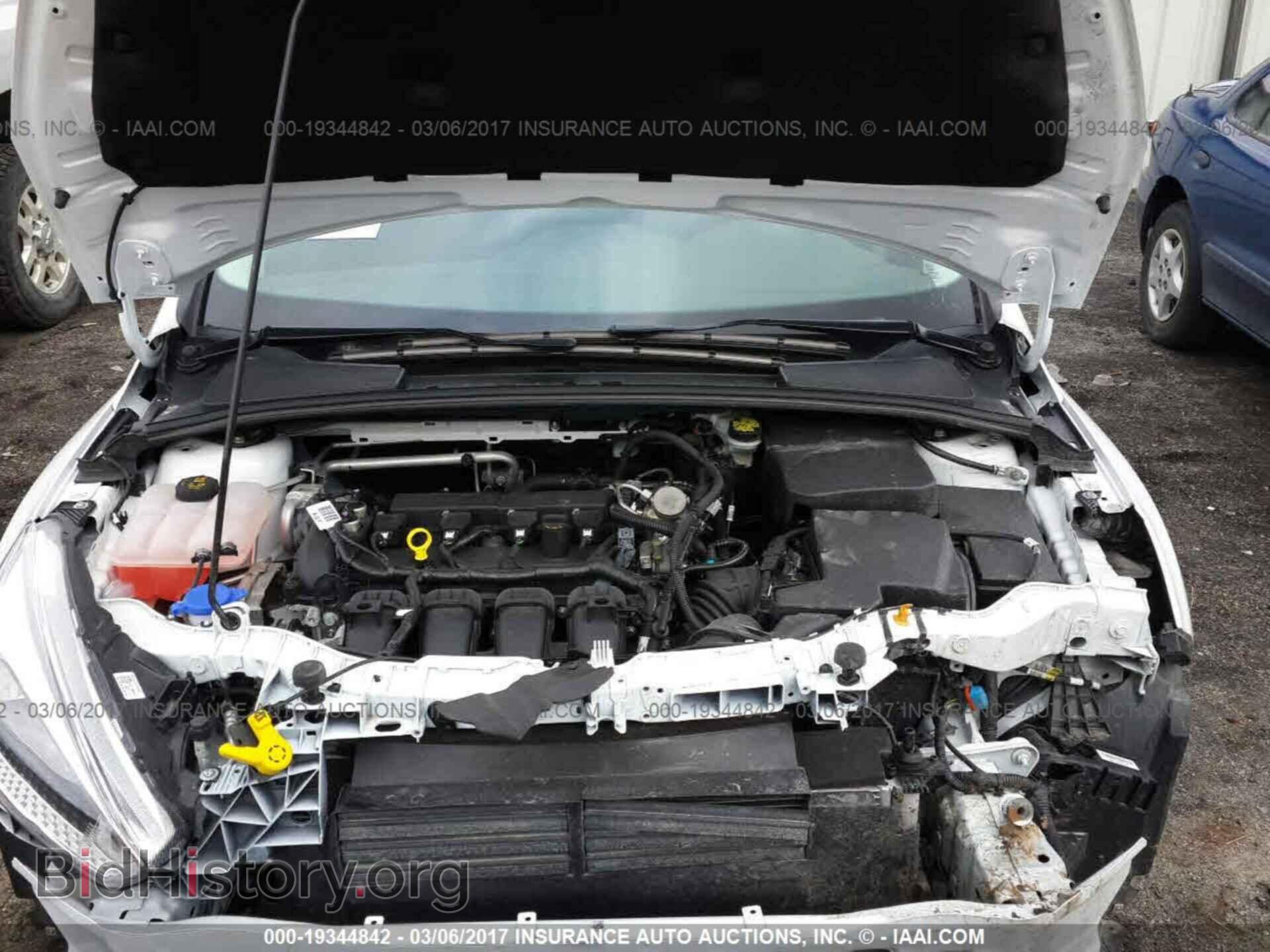 2016 Ford Focus - VIN: 1FADP3E23GL380717 - Фото 10
