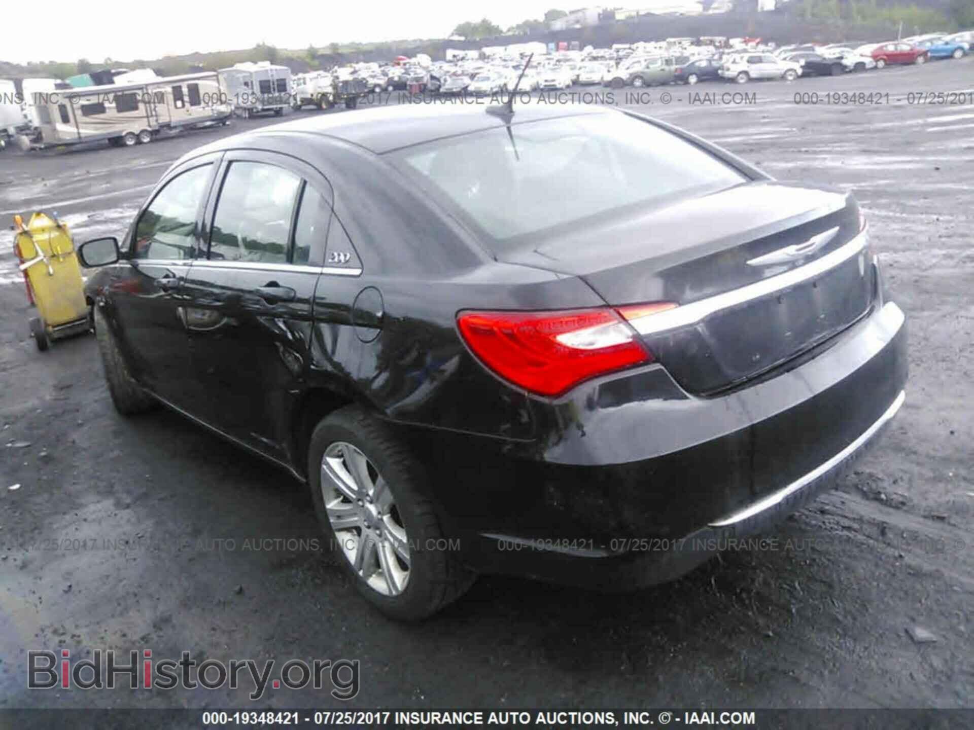 2011 CHRYSLER 200 - VIN: 1C3BC1FBXBN619889 - Фото 3