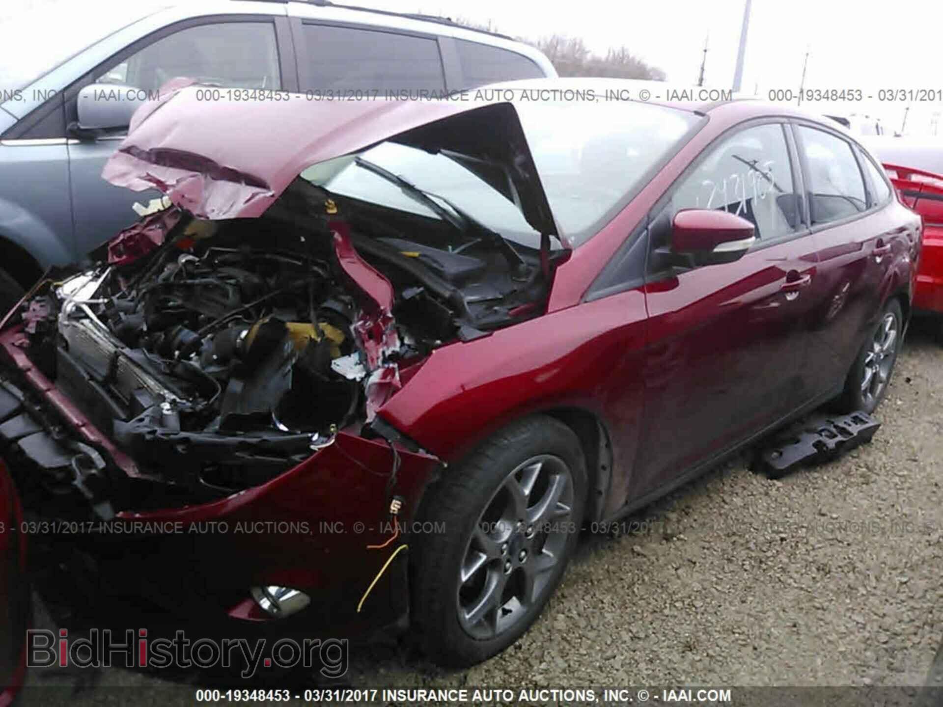 2014 Ford Focus - VIN: 1FADP3F26EL450478 - Photo 2