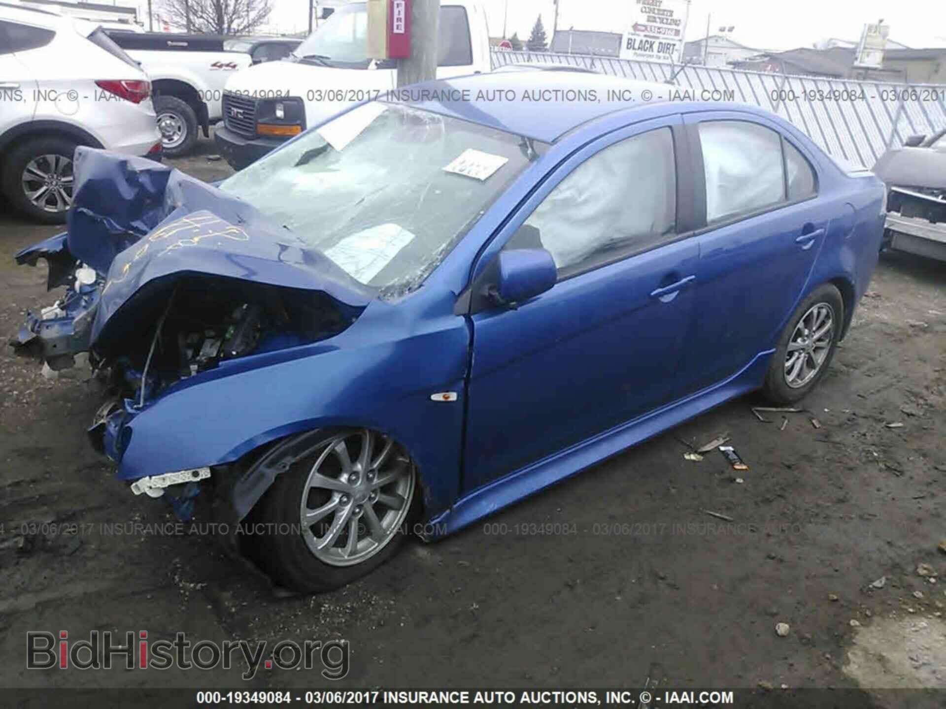 2011 Mitsubishi Lancer - VIN: JA32U2FU1BU045686 - Фото 2