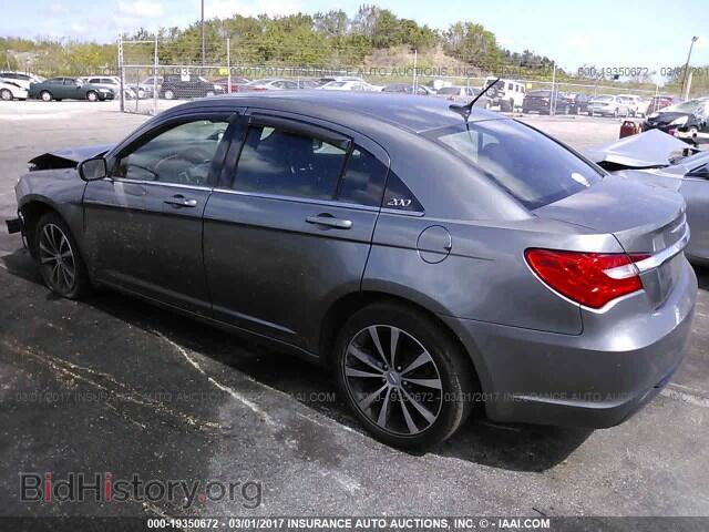 2013 Chrysler 200 - VIN: 1C3CCBBBXDN525157 - Фото 3