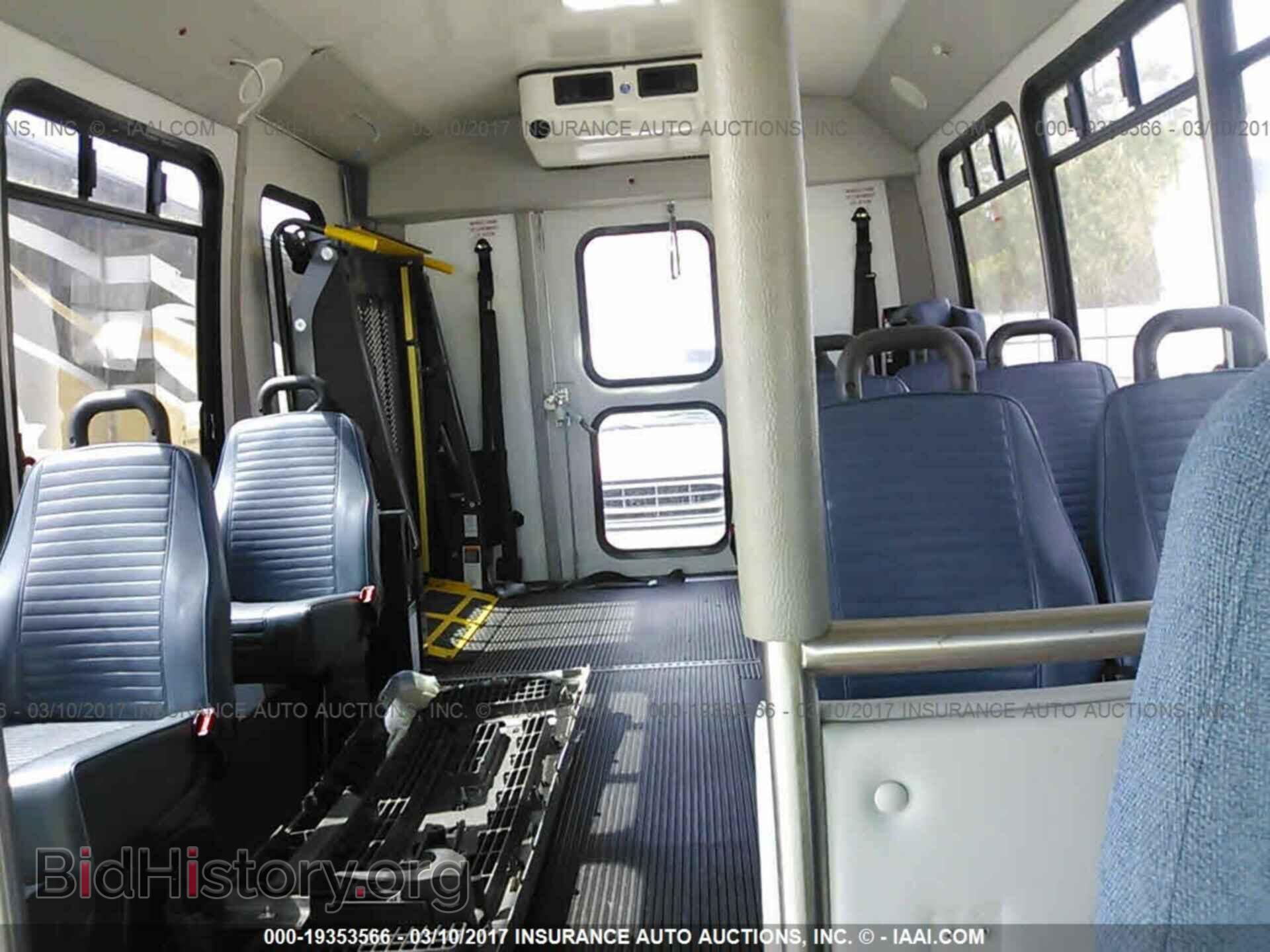2014 Ford Econoline - VIN: 1FDEE3FS8EDB17712 - Photo 8