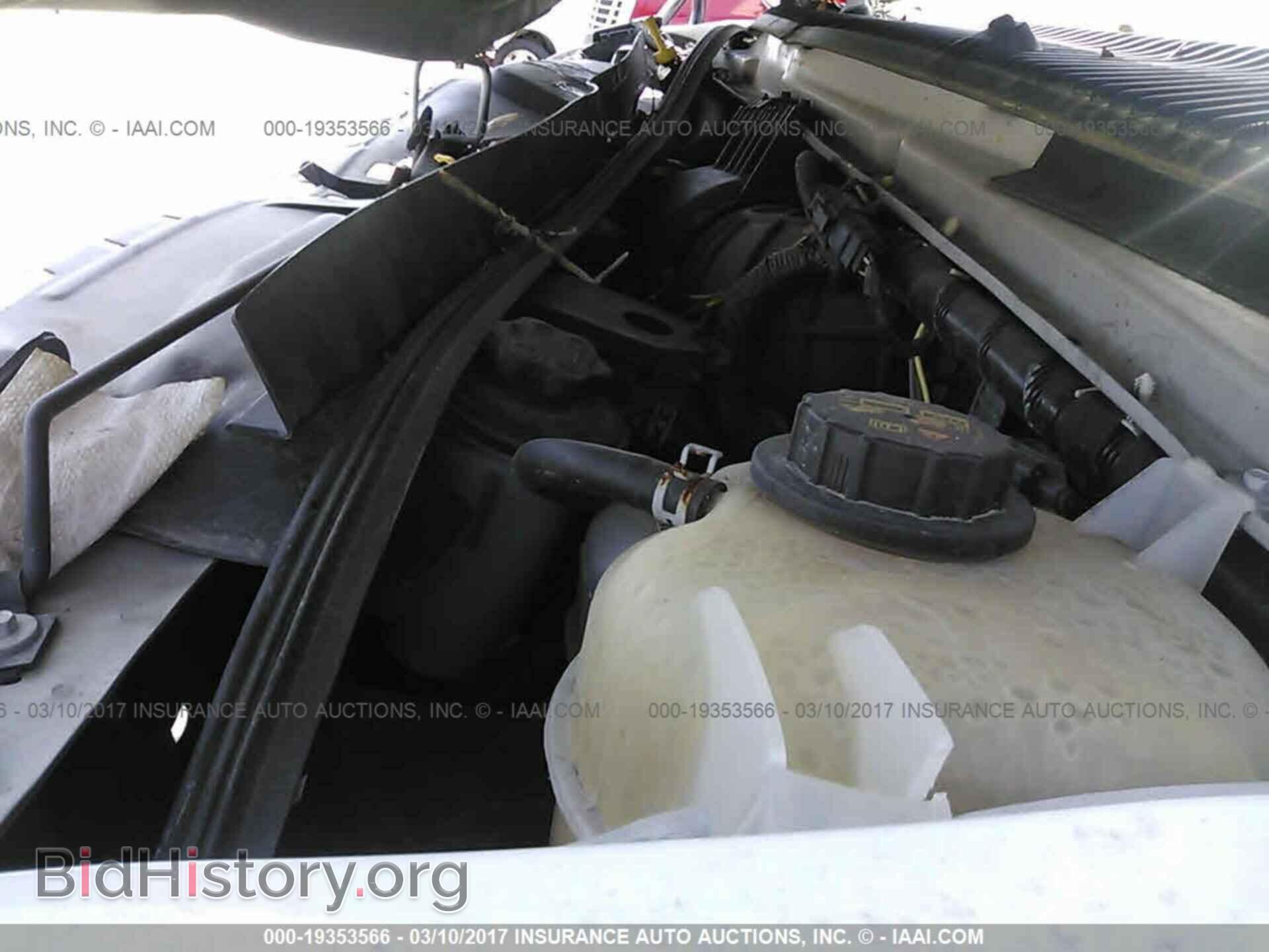2014 Ford Econoline - VIN: 1FDEE3FS8EDB17712 - Photo 10