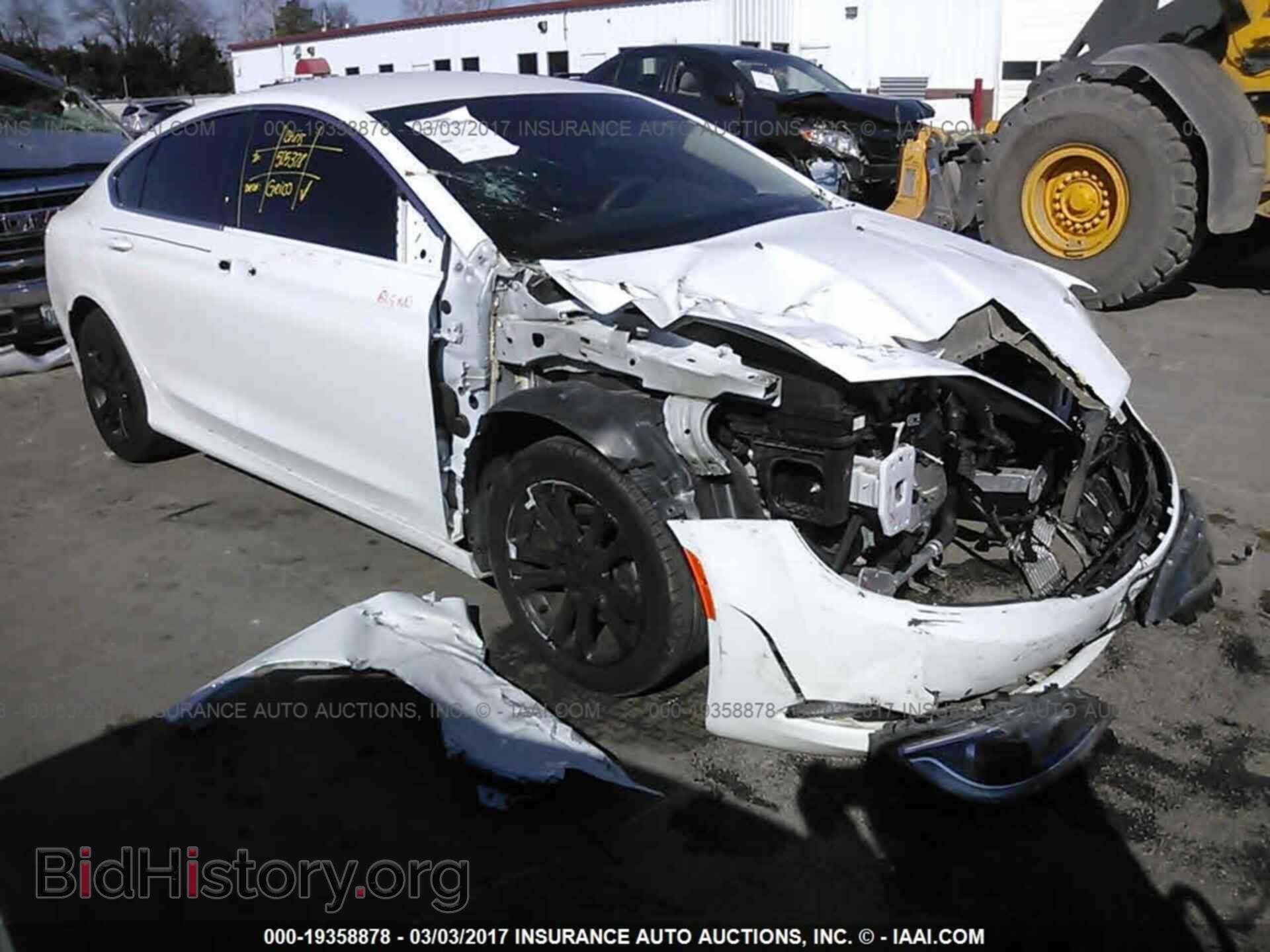 Photo 1C3CCCABXFN714059 - Chrysler 200 2015