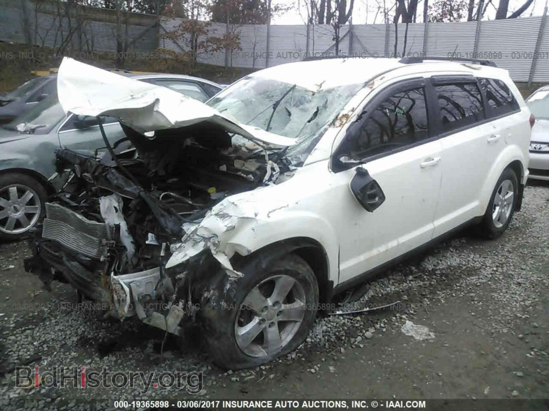 2012 Dodge Journey - VIN: 3C4PDDBG3CT274059 - Фото 2