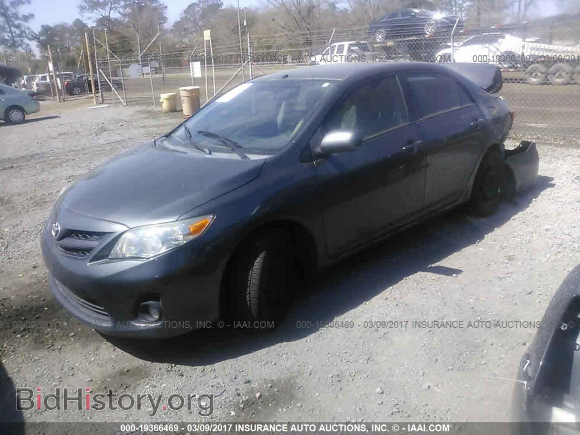 2011 Toyota Corolla - VIN: 2T1BU4EE7BC726391 - Фото 2