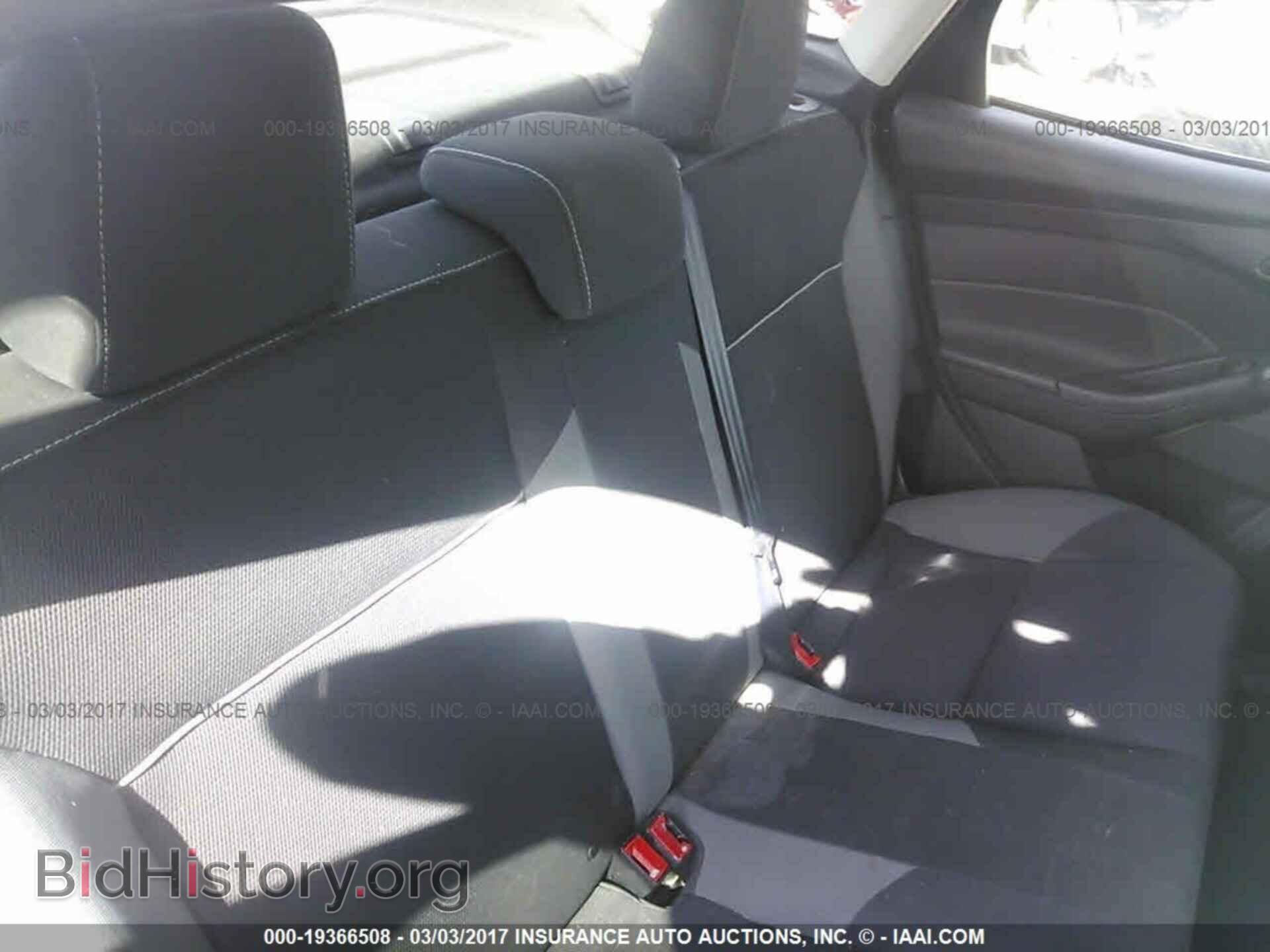 2012 Ford Focus - VIN: 1FAHP3F20CL217470 - Photo 8
