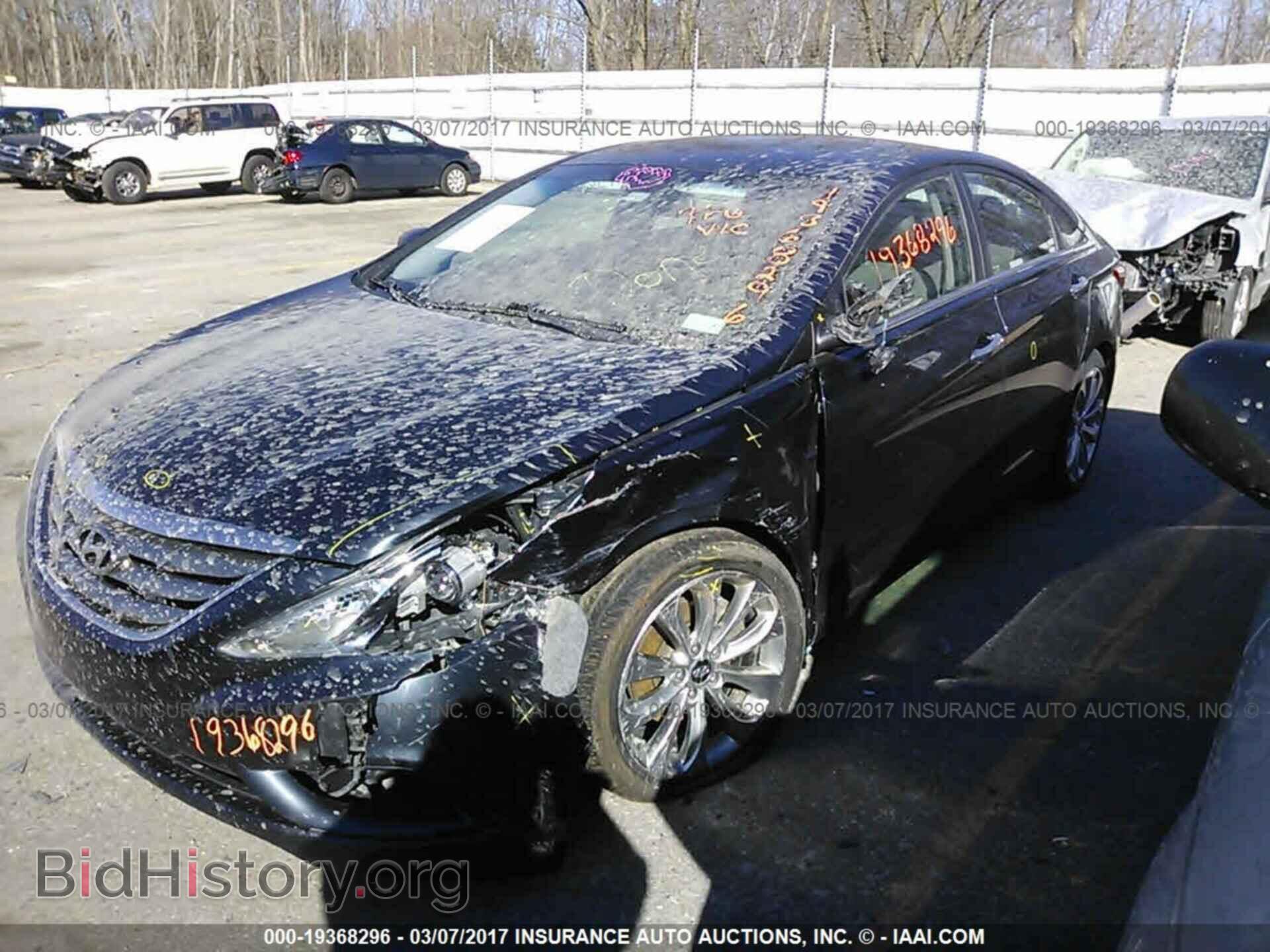 2012 Hyundai Sonata - VIN: 5NPEC4AC9CH478082 - Фото 2