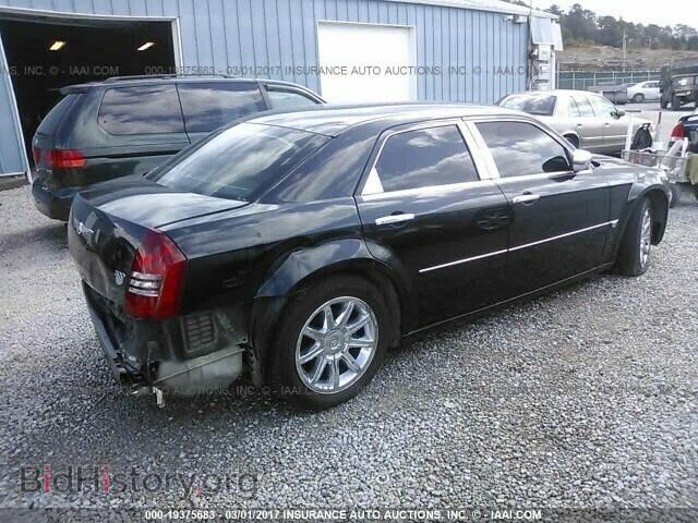 2006 CHRYSLER 300C - VIN: 2C3KA63H76H104908 - Фото 4
