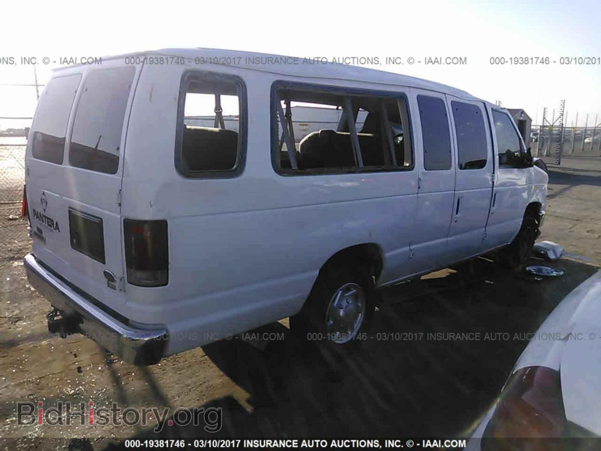 2012 Ford Econoline - VIN: 1FBSS3BL6CDA10464 - Фото 4