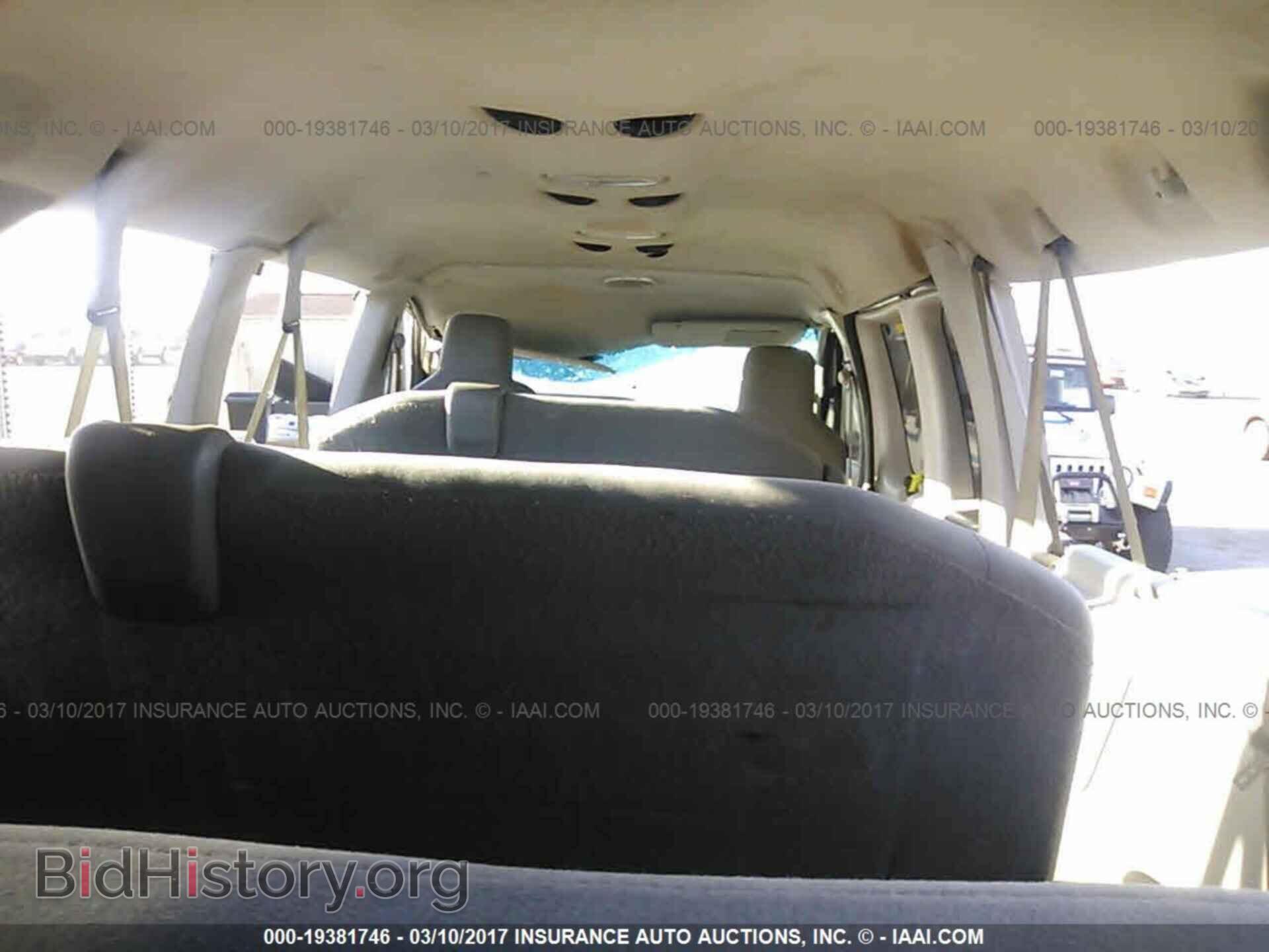 2012 Ford Econoline - VIN: 1FBSS3BL6CDA10464 - Фото 8