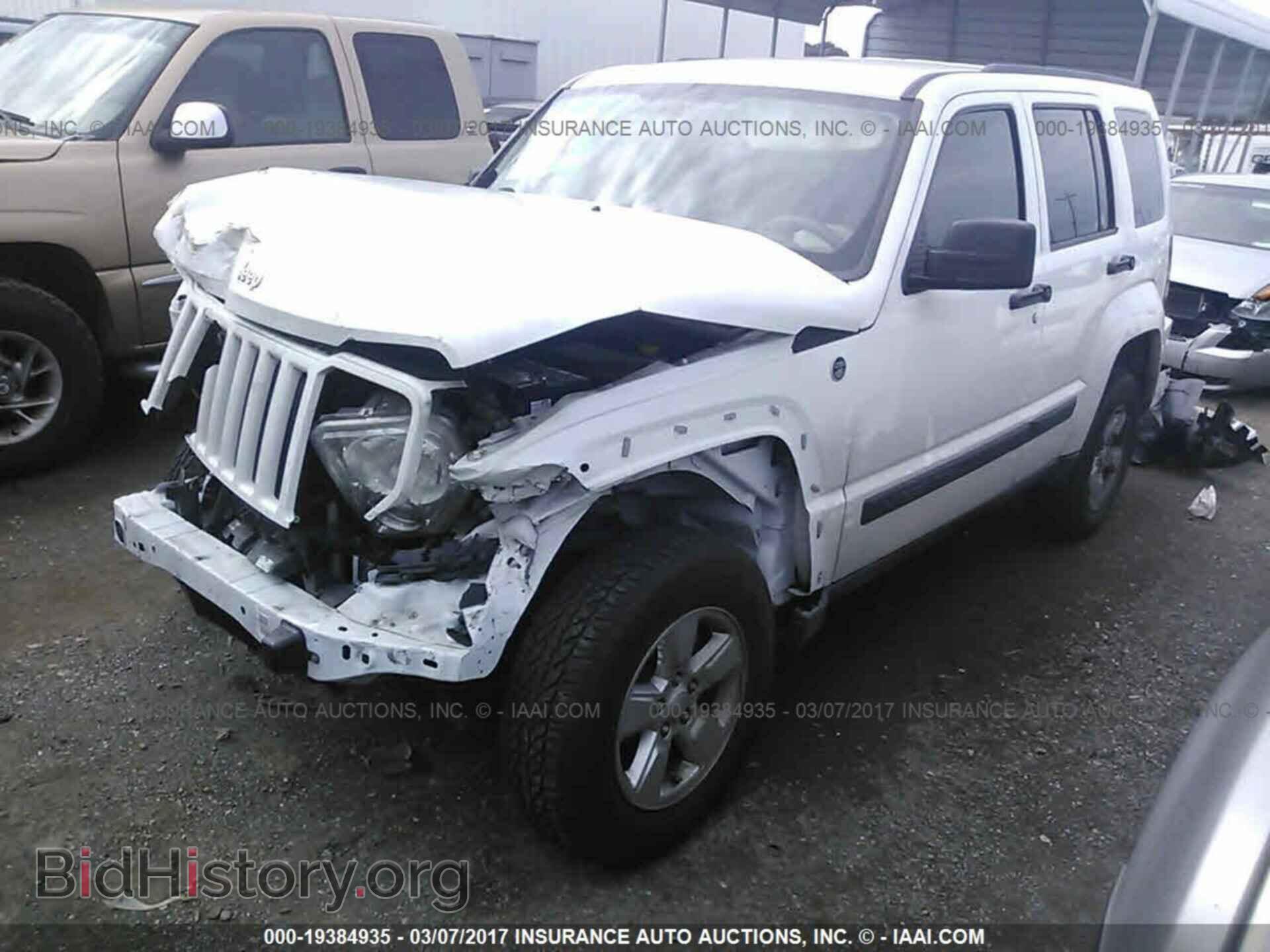 2012 Jeep Liberty - VIN: 1C4PJMAKXCW162206 - Фото 2