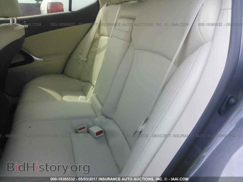 2012 Lexus IS (VIN JTHBF5C22C5174952) — фото 8 из 10