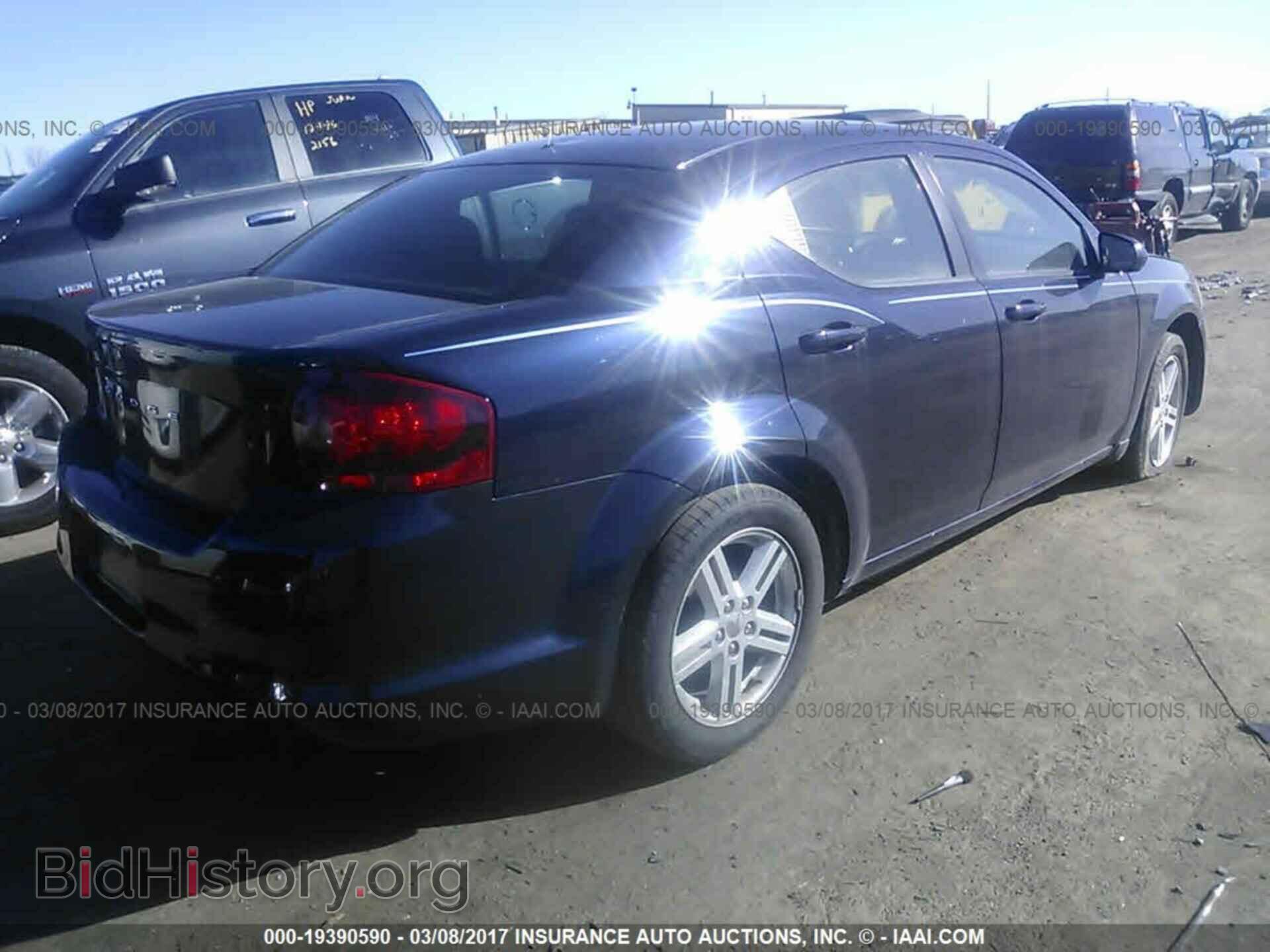 2011 Dodge Avenger - VIN: 1B3BD1FB6BN542304 - Фото 4