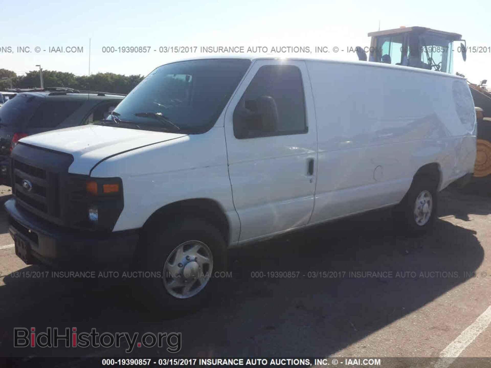 2013 Ford Econoline - VIN: 1FTNS2EW1DDA33676 - Photo 2