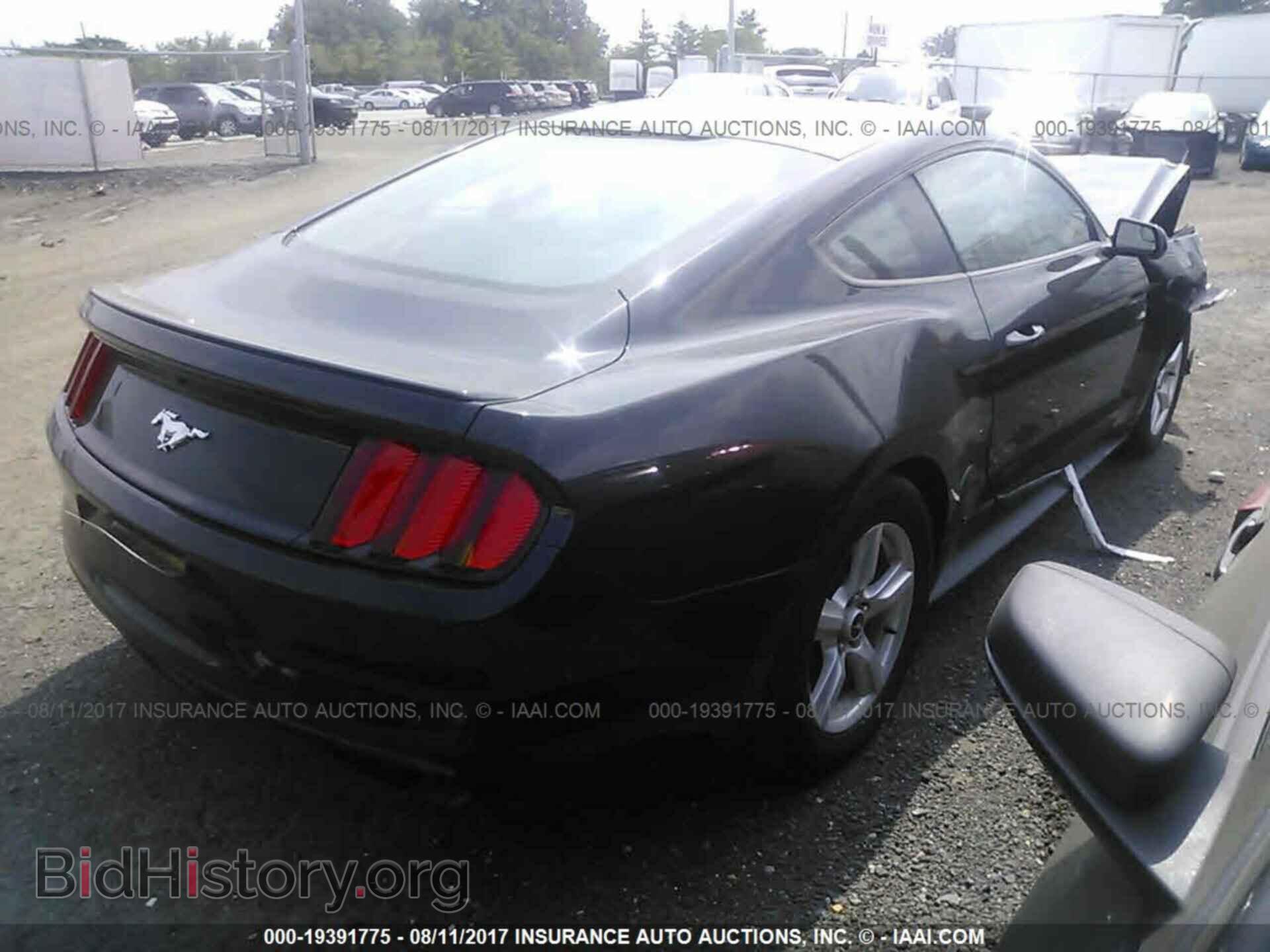 2015 Ford Mustang - VIN: 1FA6P8TH7F5365234 - Фото 4