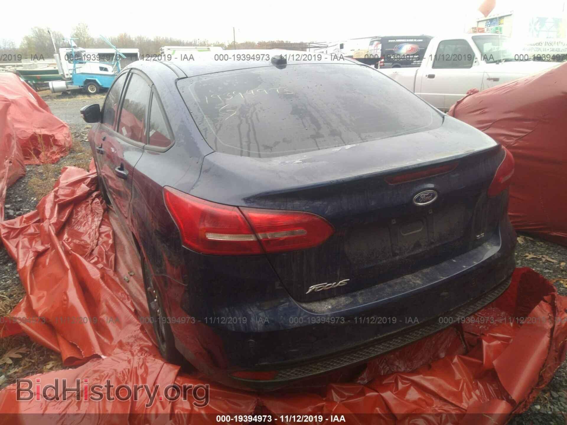 2016 Ford Focus - VIN: 1FADP3F27GL261650 - Фото 3