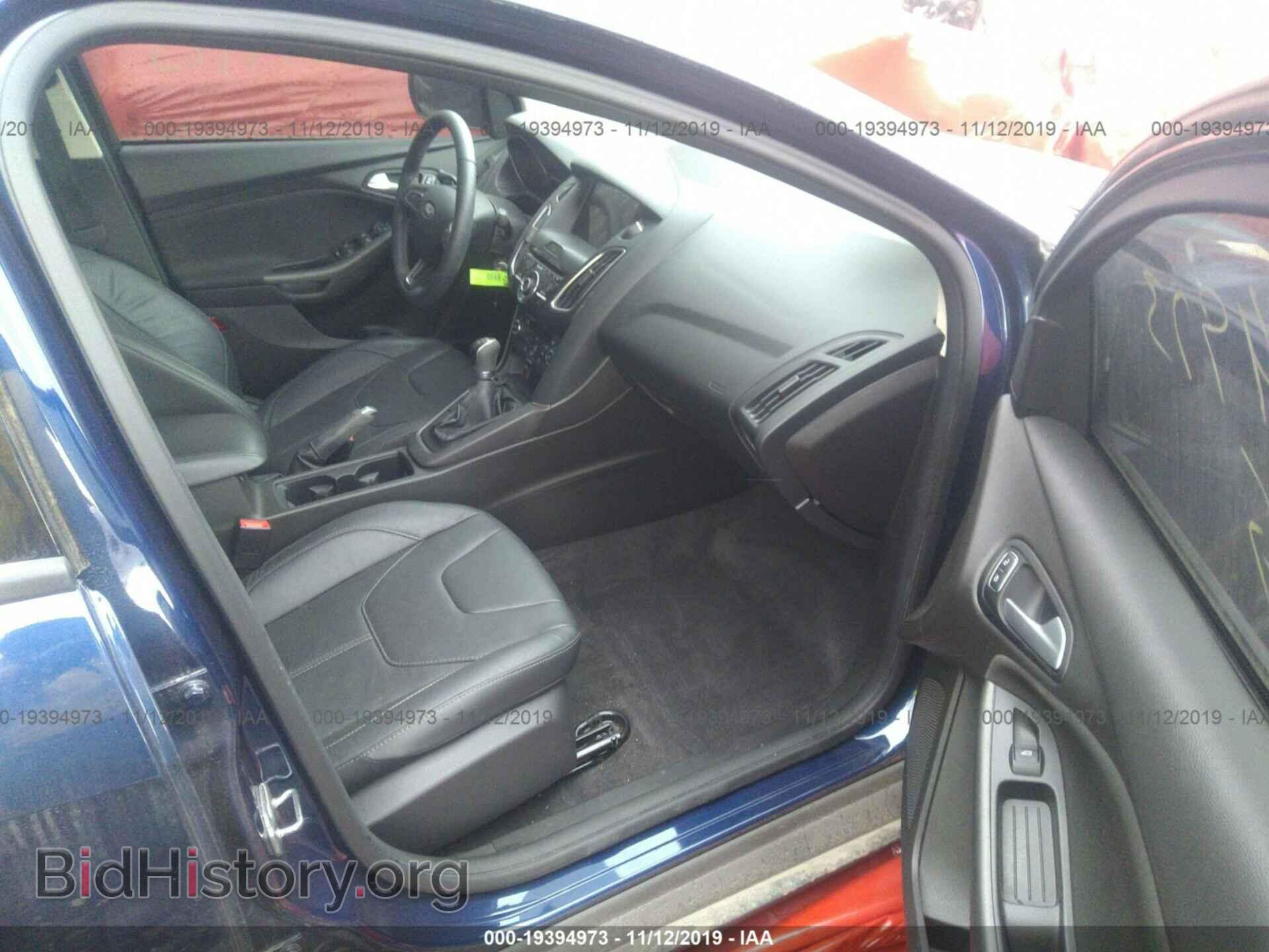 2016 Ford Focus - VIN: 1FADP3F27GL261650 - Фото 5