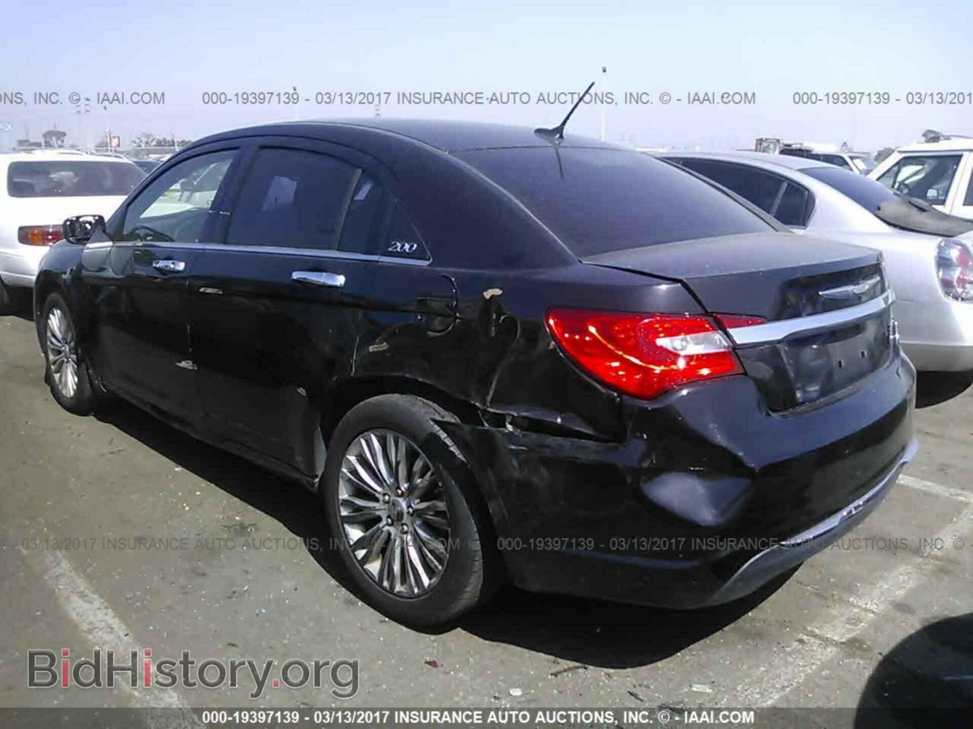 2011 Chrysler 200 - VIN: 1C3BC2FB7BN543294 - Photo 3