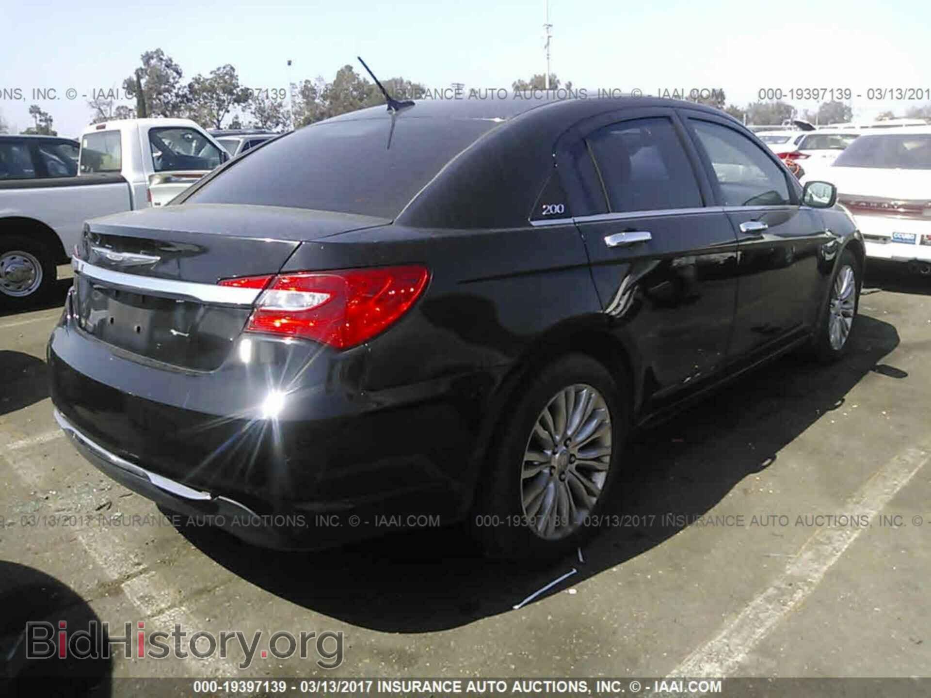 2011 Chrysler 200 - VIN: 1C3BC2FB7BN543294 - Photo 4