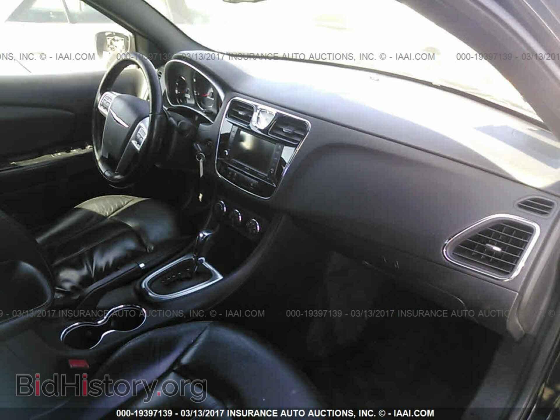 2011 Chrysler 200 - VIN: 1C3BC2FB7BN543294 - Photo 5