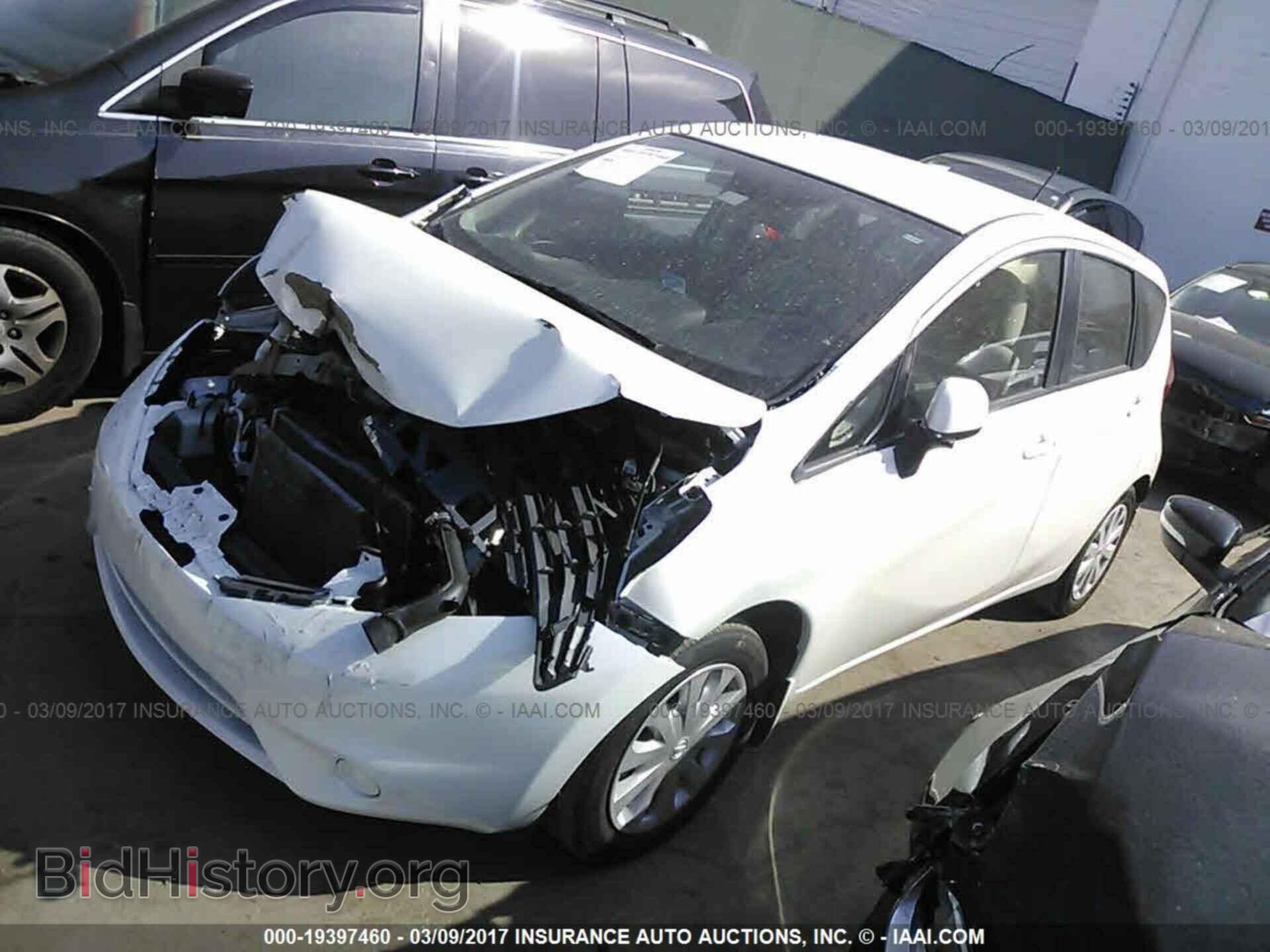 2014 Nissan Versa note - VIN: 3N1CE2CP2EL384301 - Photo 2
