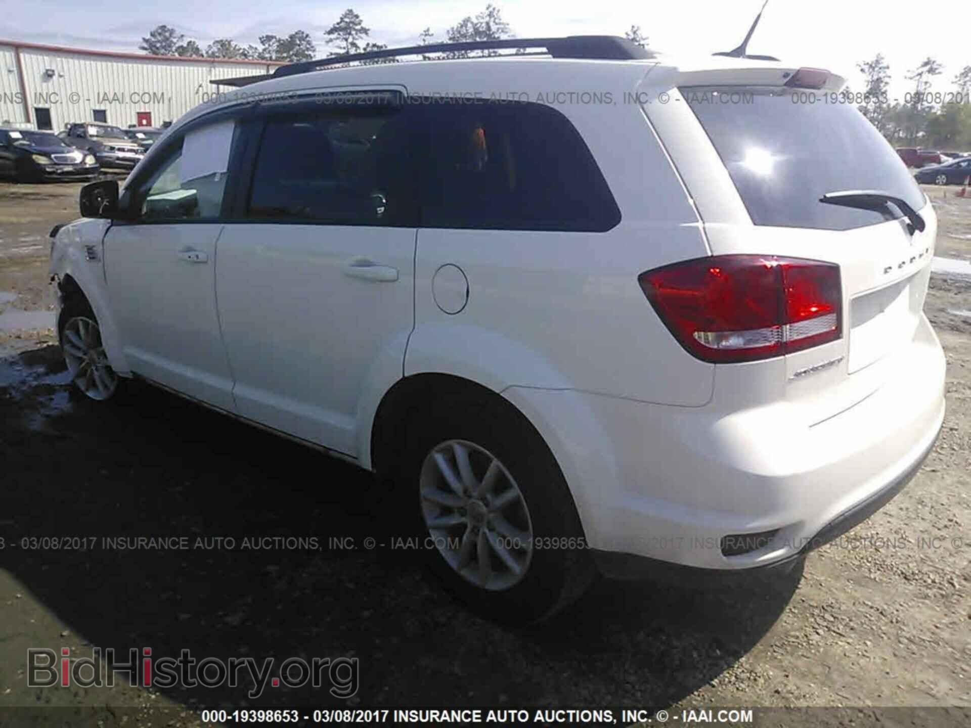 2015 Dodge Journey - VIN: 3C4PDCBG6FT664362 - Photo 3