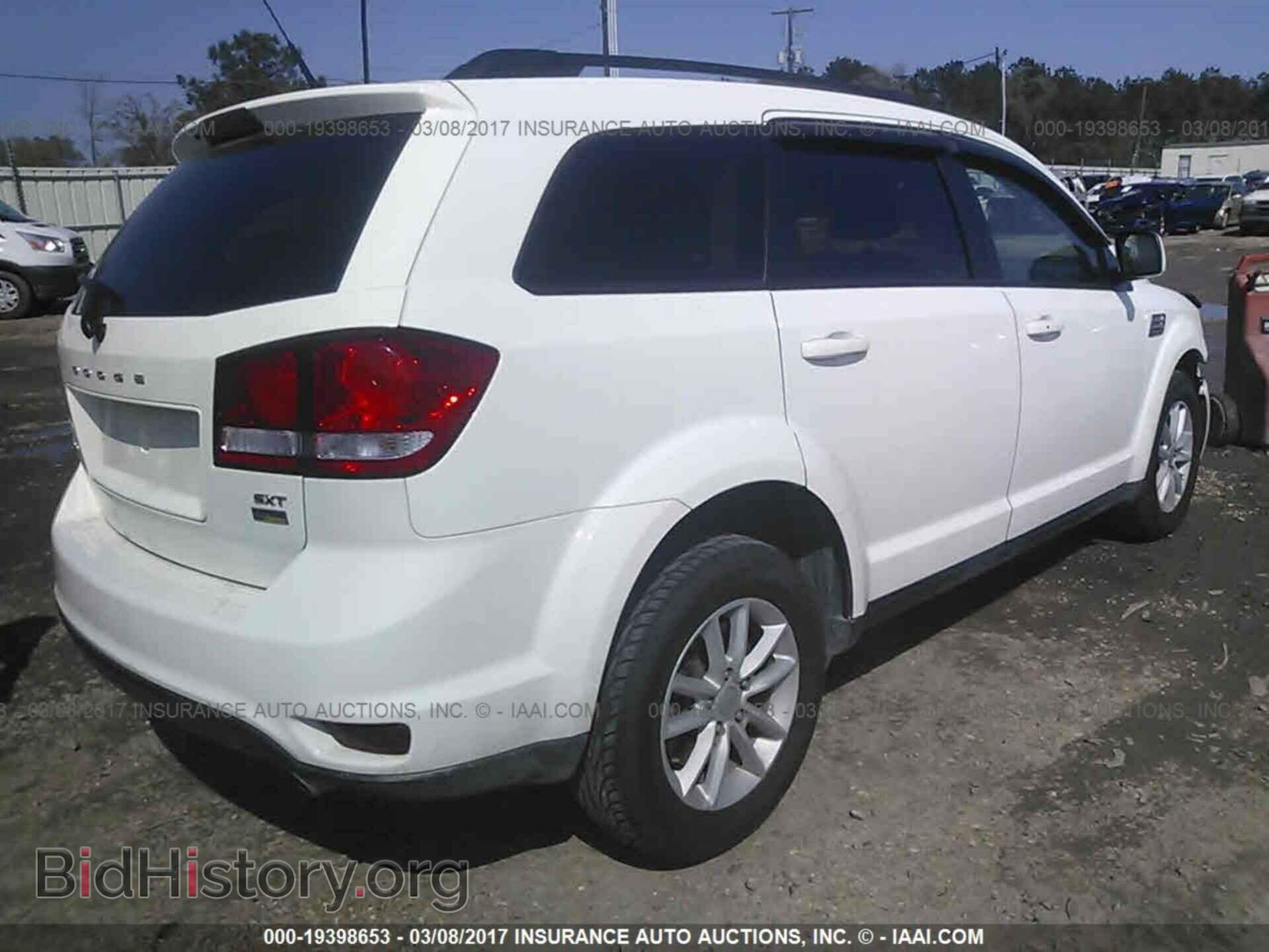 2015 Dodge Journey - VIN: 3C4PDCBG6FT664362 - Photo 4