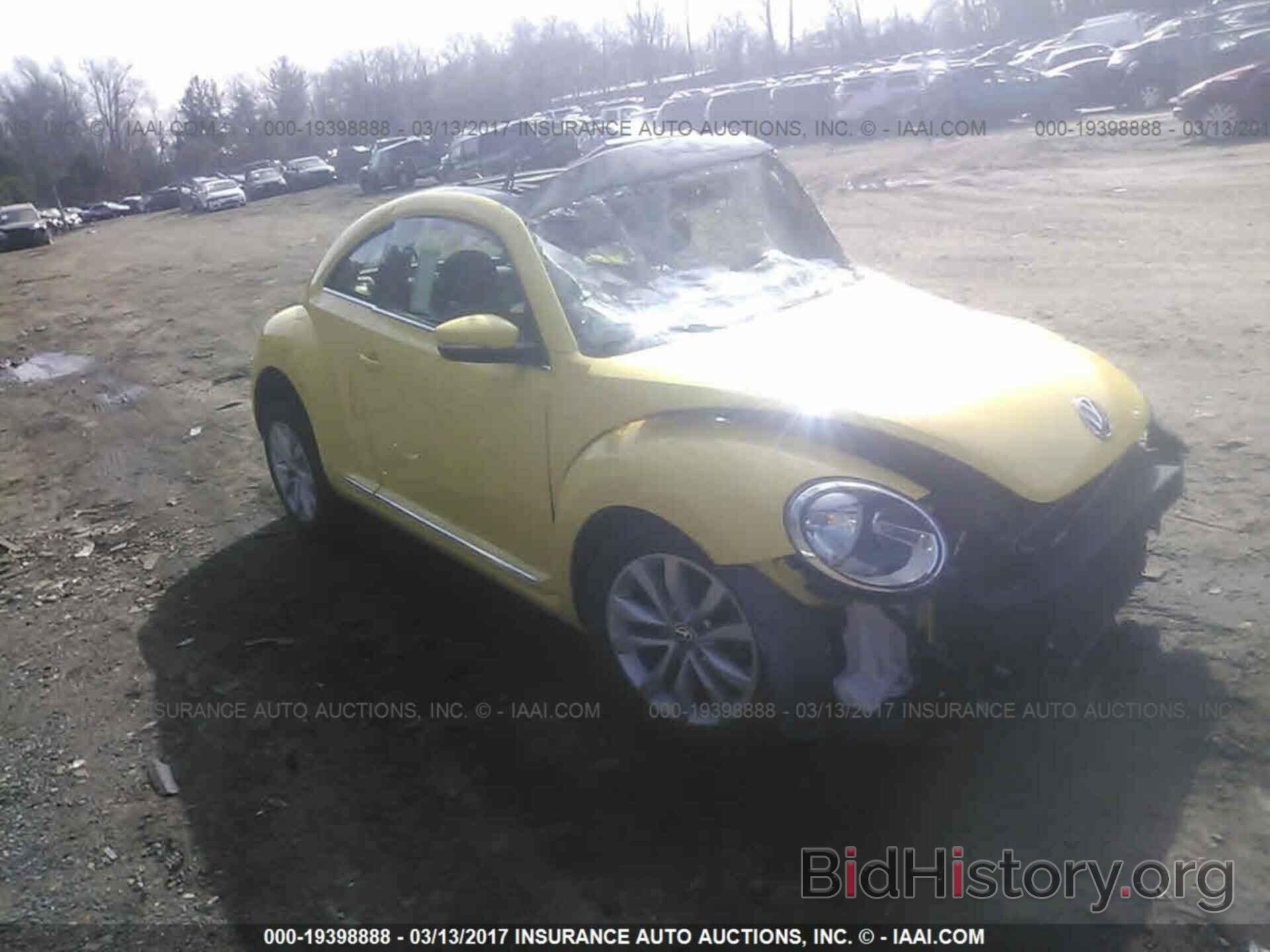 Photo 3VWRL7AT3DM685353 - Volkswagen Beetle 2013