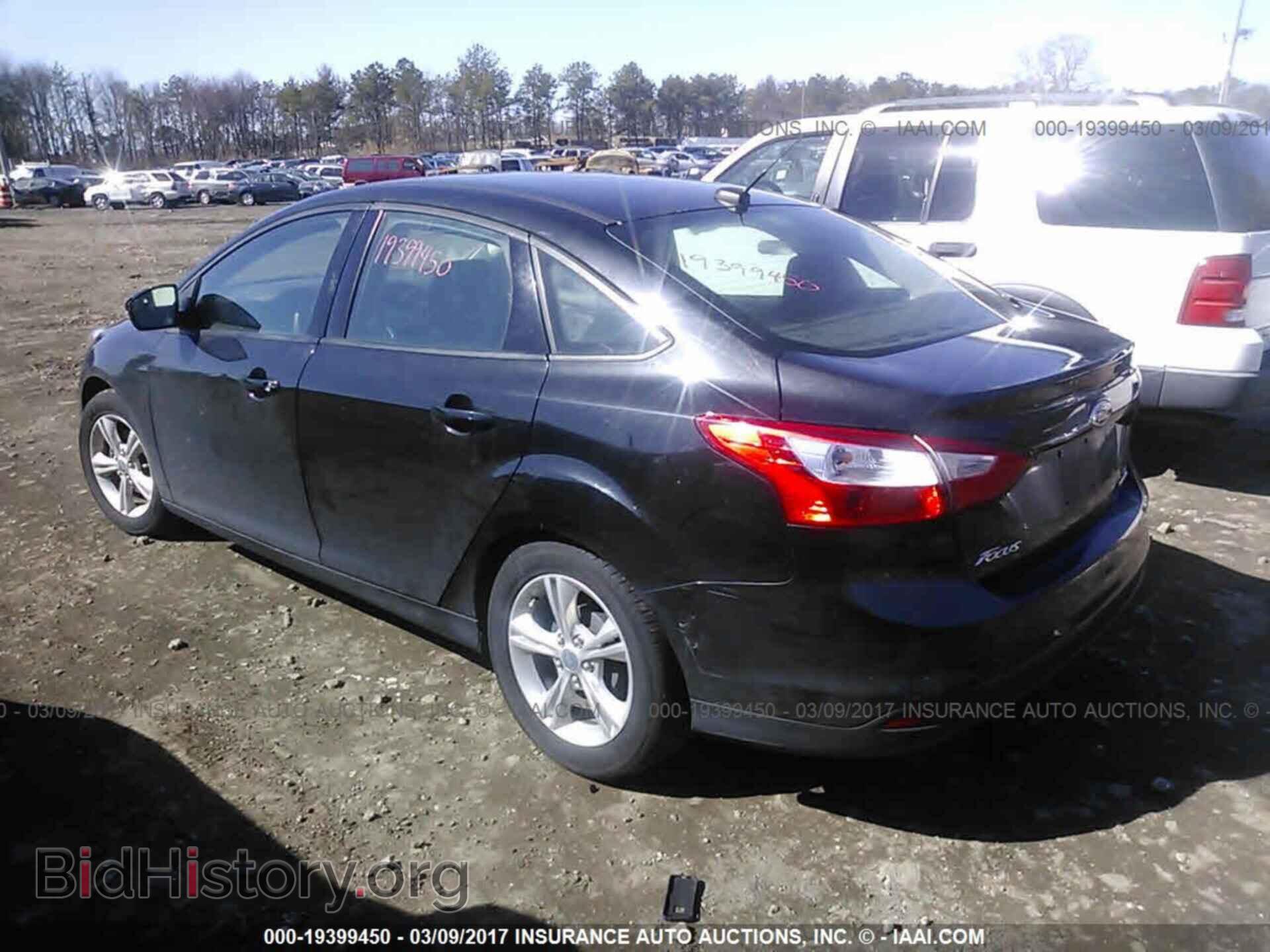 2013 Ford Focus - VIN: 1FADP3F24DL243280 - Photo 3