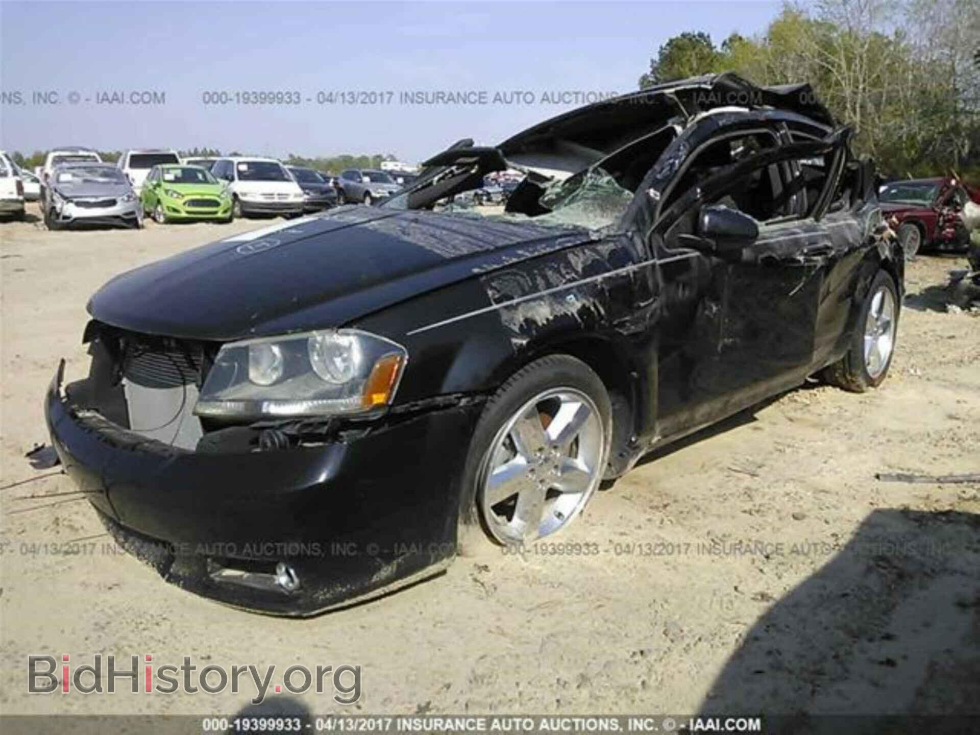 2014 Dodge Avenger - VIN: 1C3CDZCG2EN109699 - Photo 2