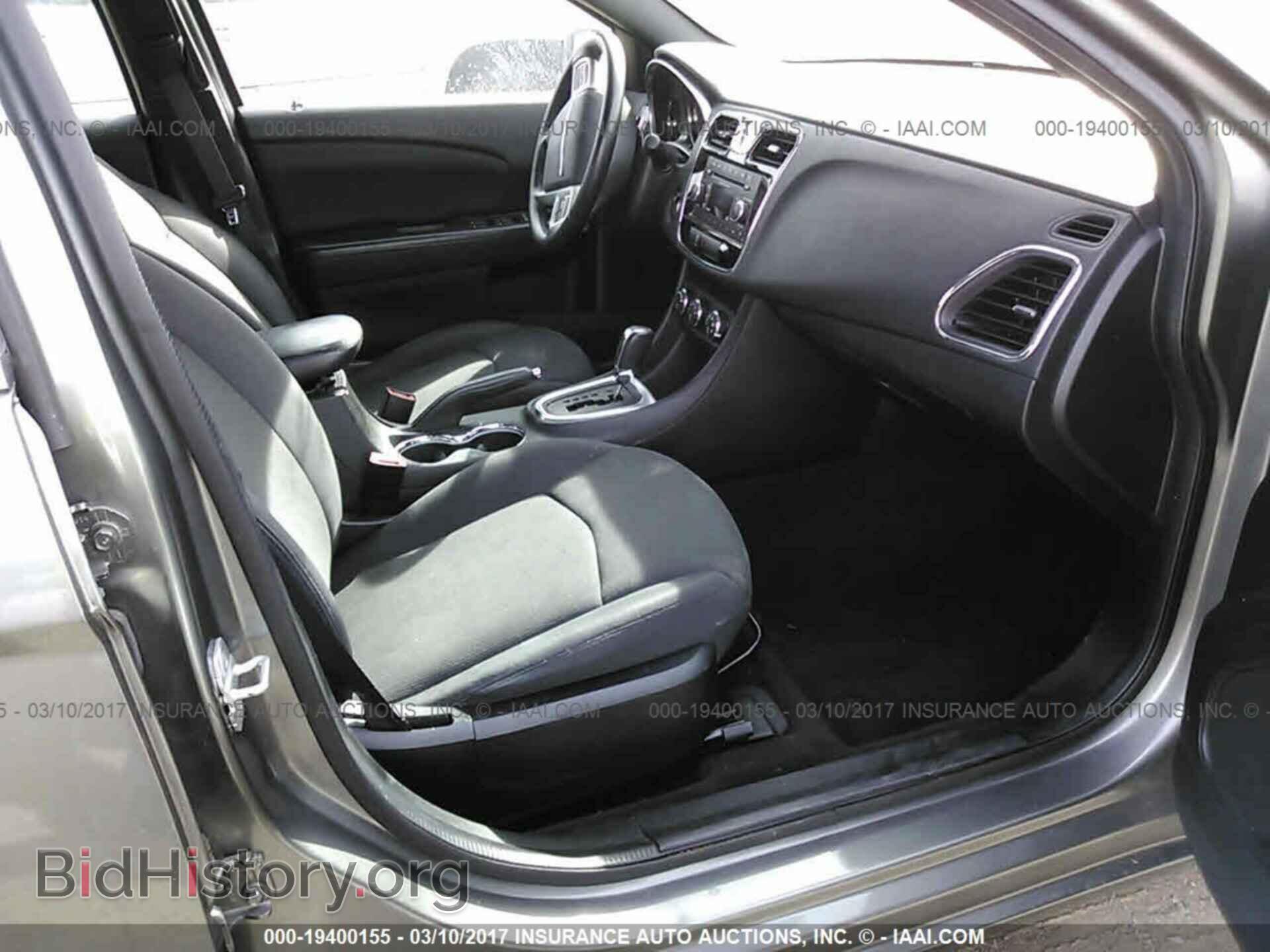 2013 Chrysler 200 - VIN: 1C3CCBBB8DN744084 - Photo 5