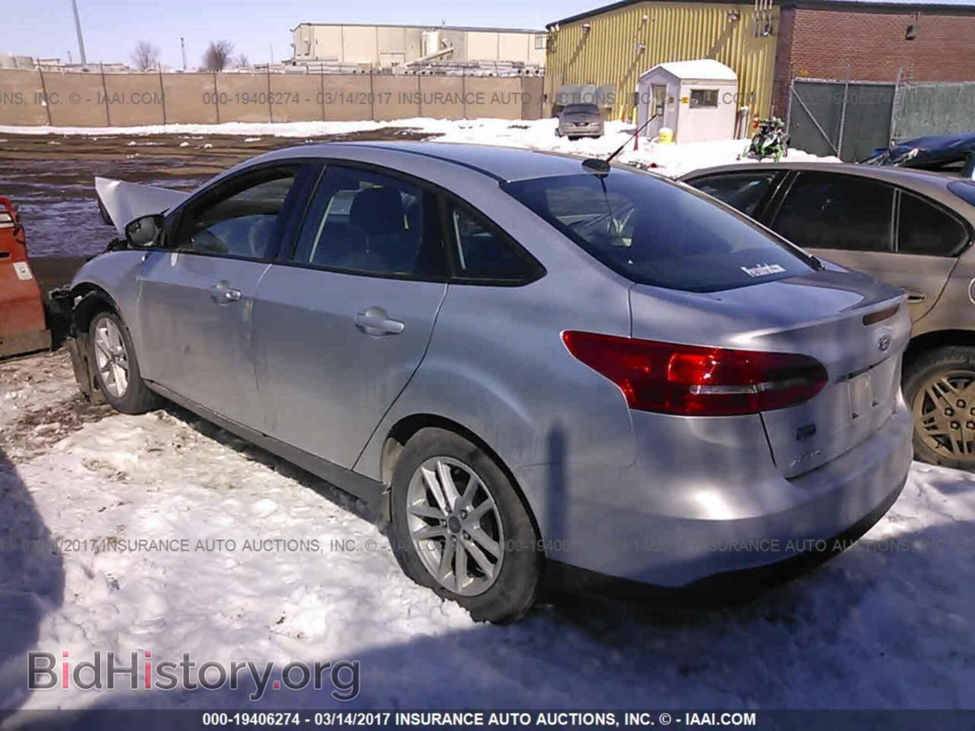 2016 Ford Focus - VIN: 1FADP3F29GL391753 - Фото 3