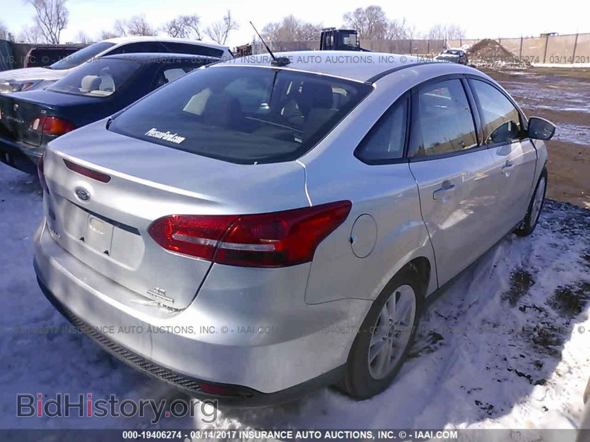 2016 Ford Focus - VIN: 1FADP3F29GL391753 - Фото 4