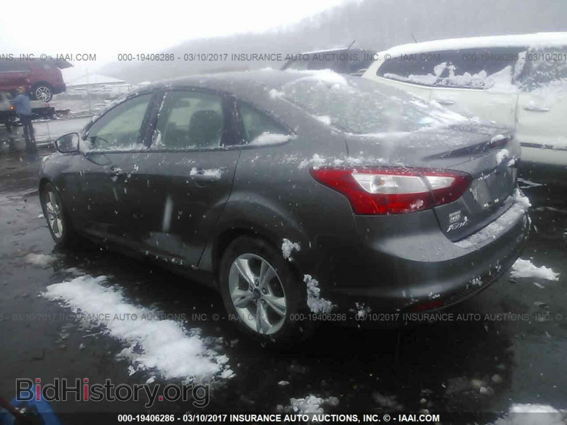2013 Ford Focus - VIN: 1FADP3F28DL130528 - Photo 3