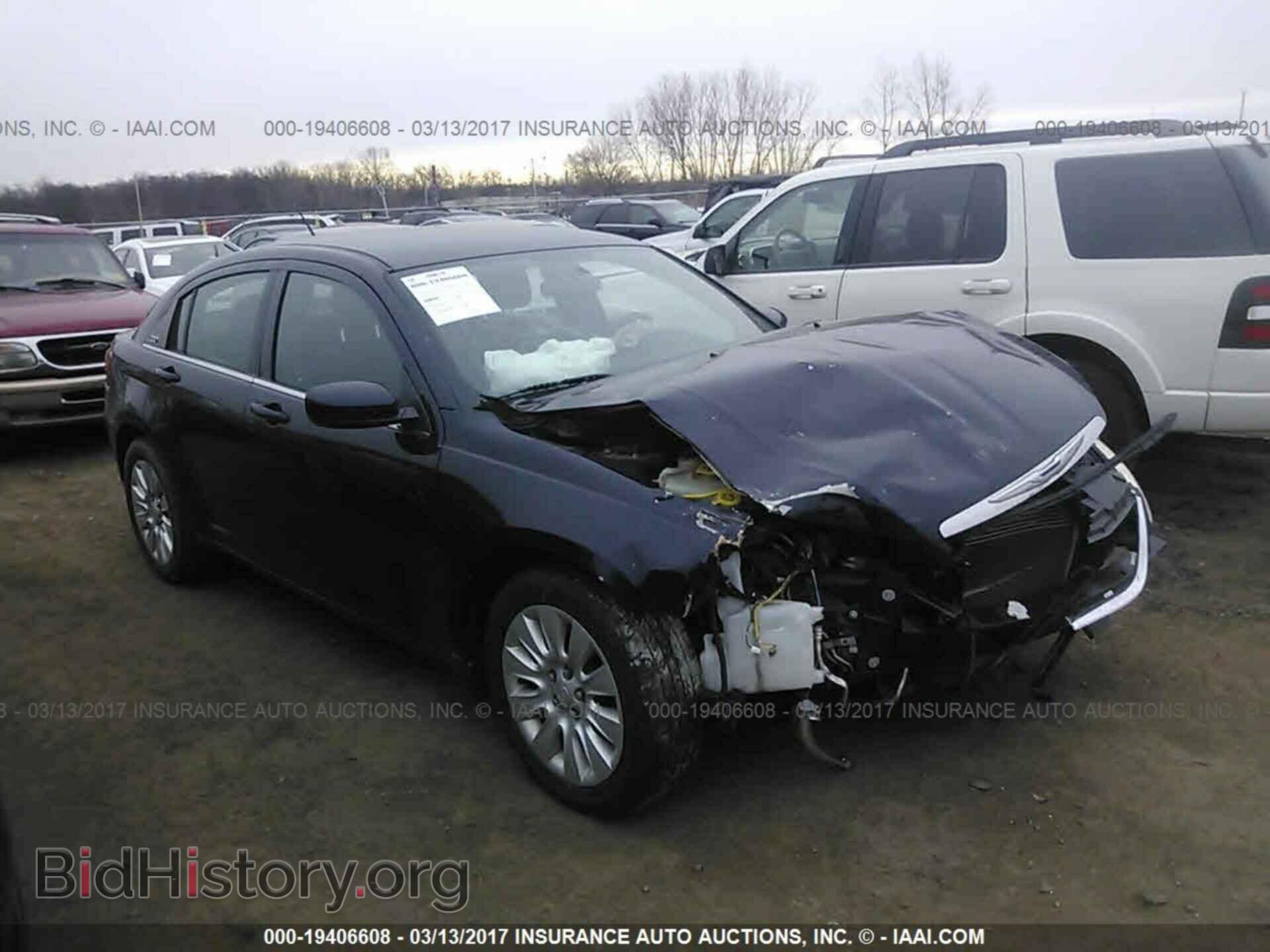 Photo 1C3BC4FB0BN545917 - Chrysler 200 2011