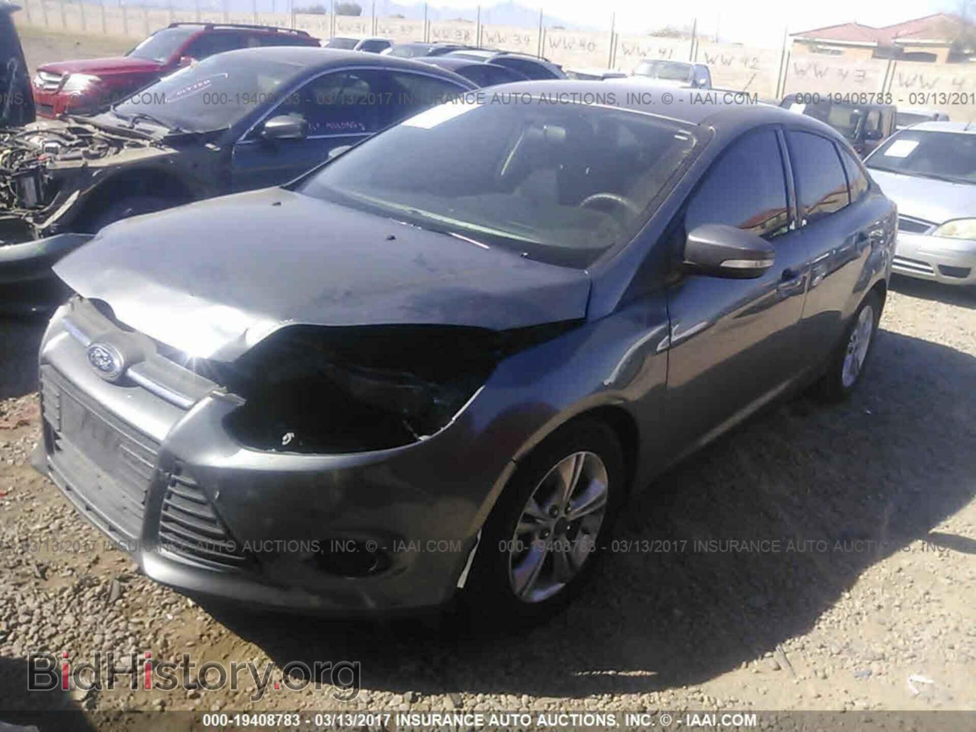 2014 Ford Focus - VIN: 1FADP3F21EL453675 - Photo 2