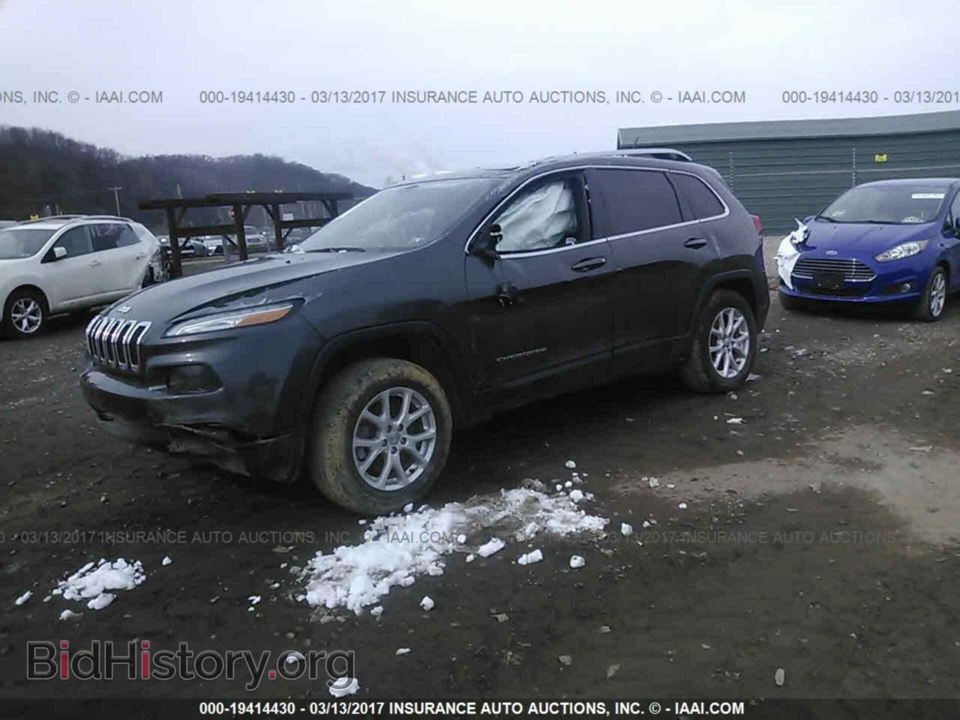 2015 Jeep Cherokee - VIN: 1C4PJMCB5FW626536 - Photo 2