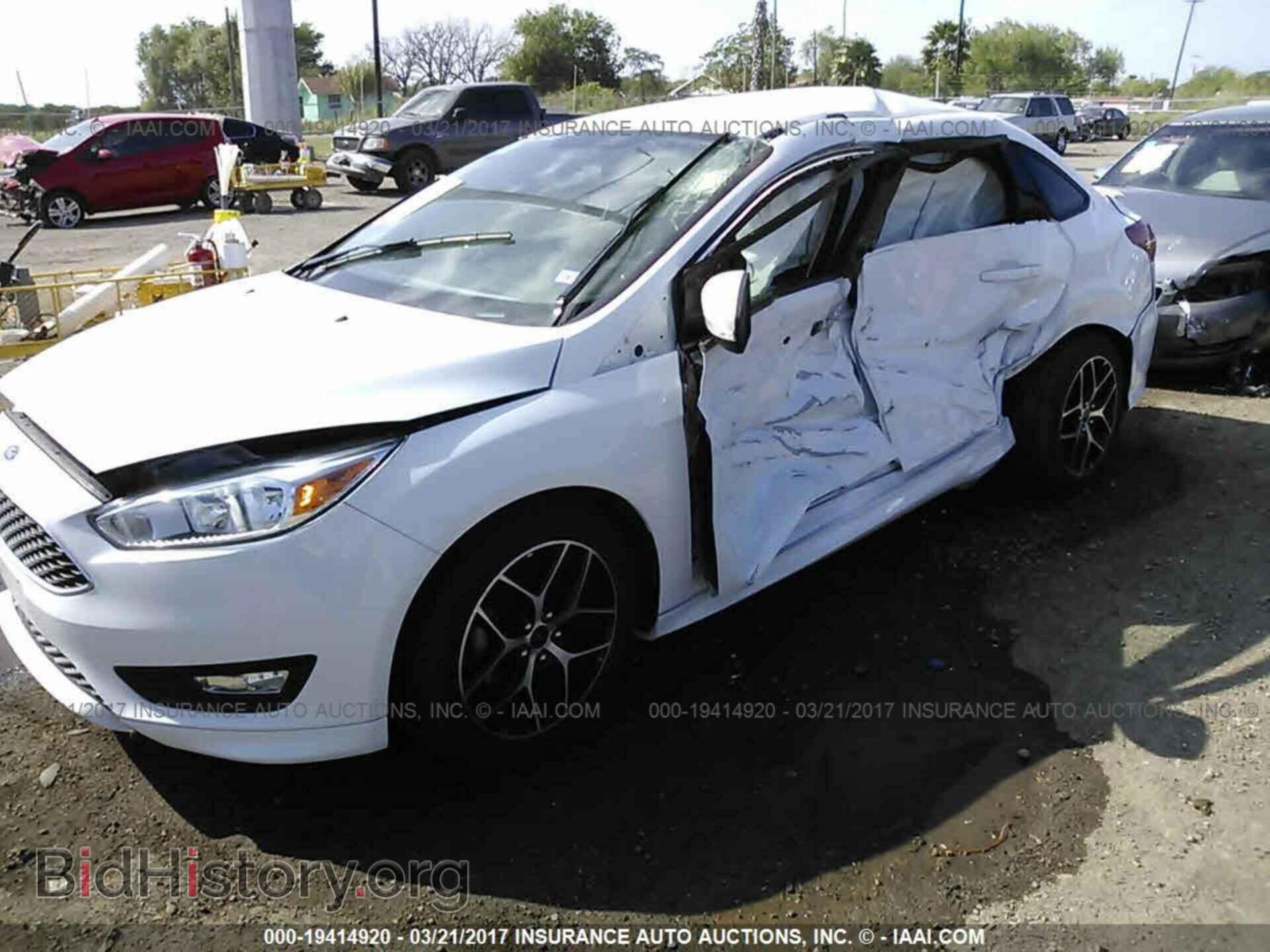 2015 Ford Focus - VIN: 1FADP3F25FL255148 - Фото 6